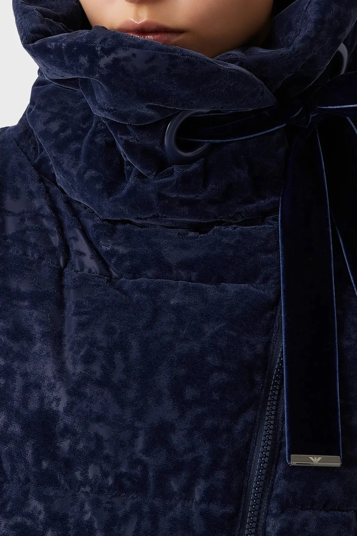 Emporio Armani Regular Fit Dik Yaka Kadife Bayan Mont 6L2B73 2NITZ 0909 LACİVERT - 3