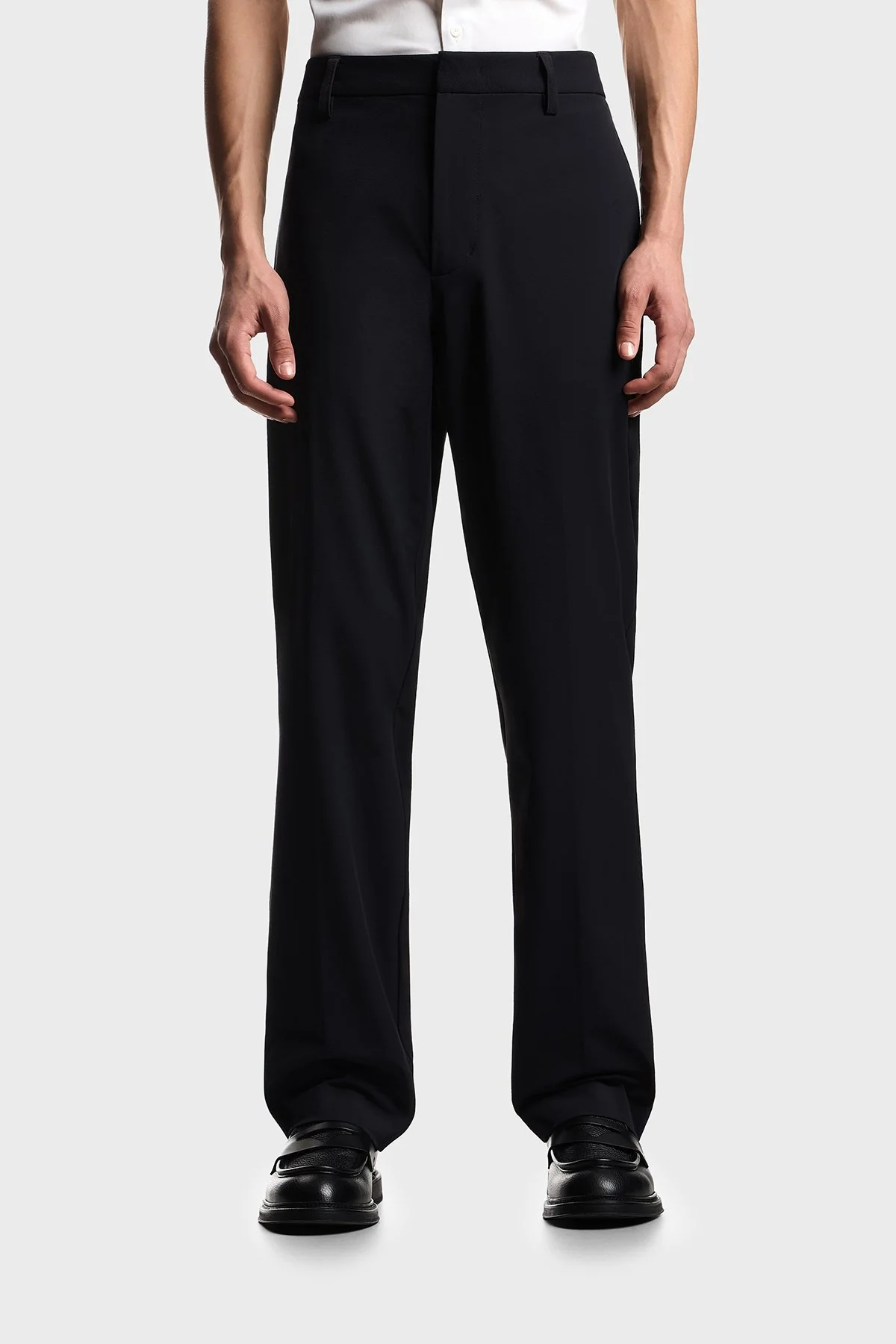 Emporio Armani Regular Fit Düz Paça Erkek Pantolon EM003660 AF18502 UB118 Lacivert - 1