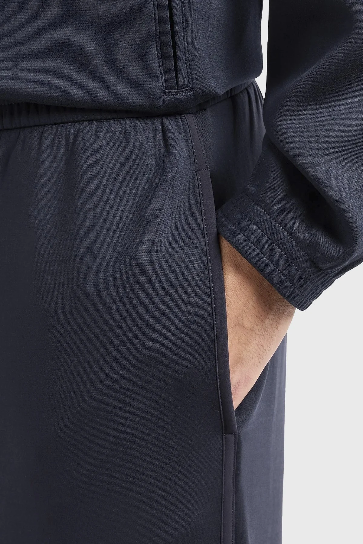 Emporio Armani Regular Fit Jogger Spor Erkek Pantolon EM000084 AF10103 UB118 LACİVERT - 4