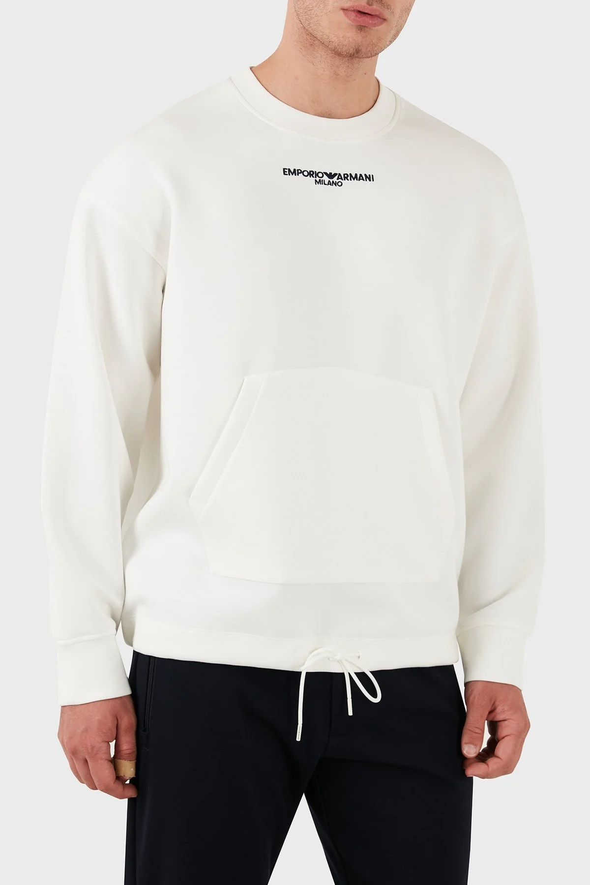 Emporio Armani Regular Fit Kanguru Cep Bisiklet Yaka Logolu Erkek Sweat 6D1MC1 1JRRZ 0101 BEYAZ - 4