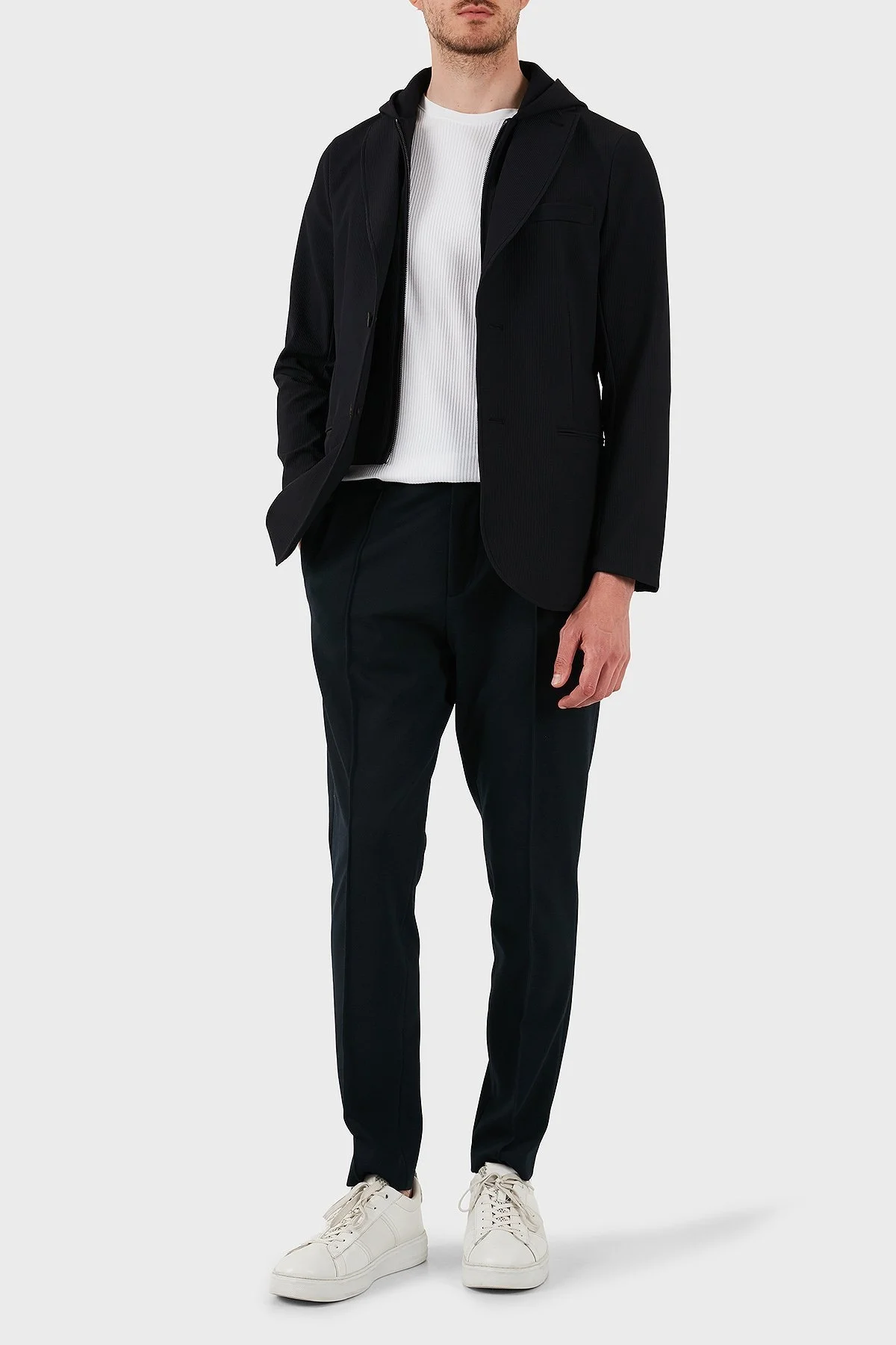 Emporio Armani Regular Fit Kapüşonlu Çıkarılabilir İç Panelli Erkek Ceket EM001506 AF14076 UC001 SİYAH - 9