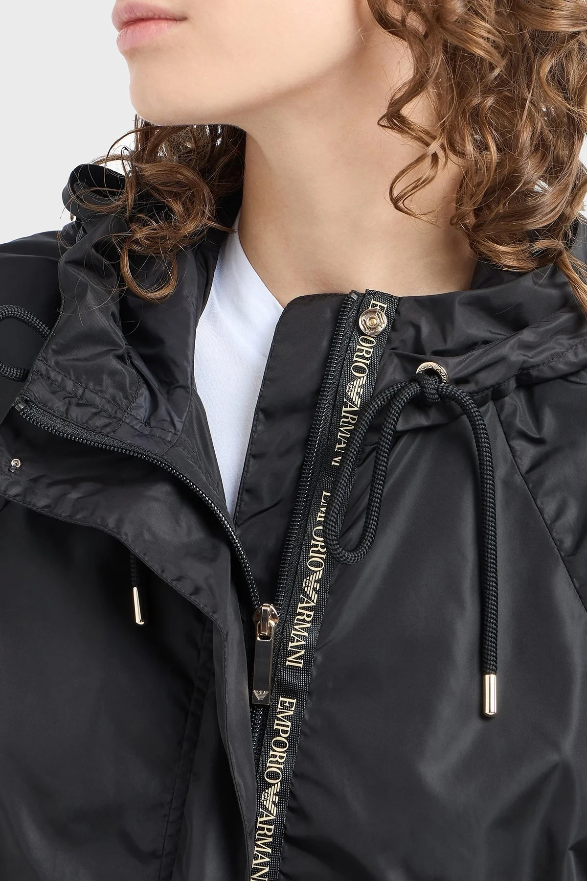 Emporio Armani Regular Fit Kapüşonlu Logolu Bayan Ceket EW001163 AF13339 UC001 SİYAH - 11