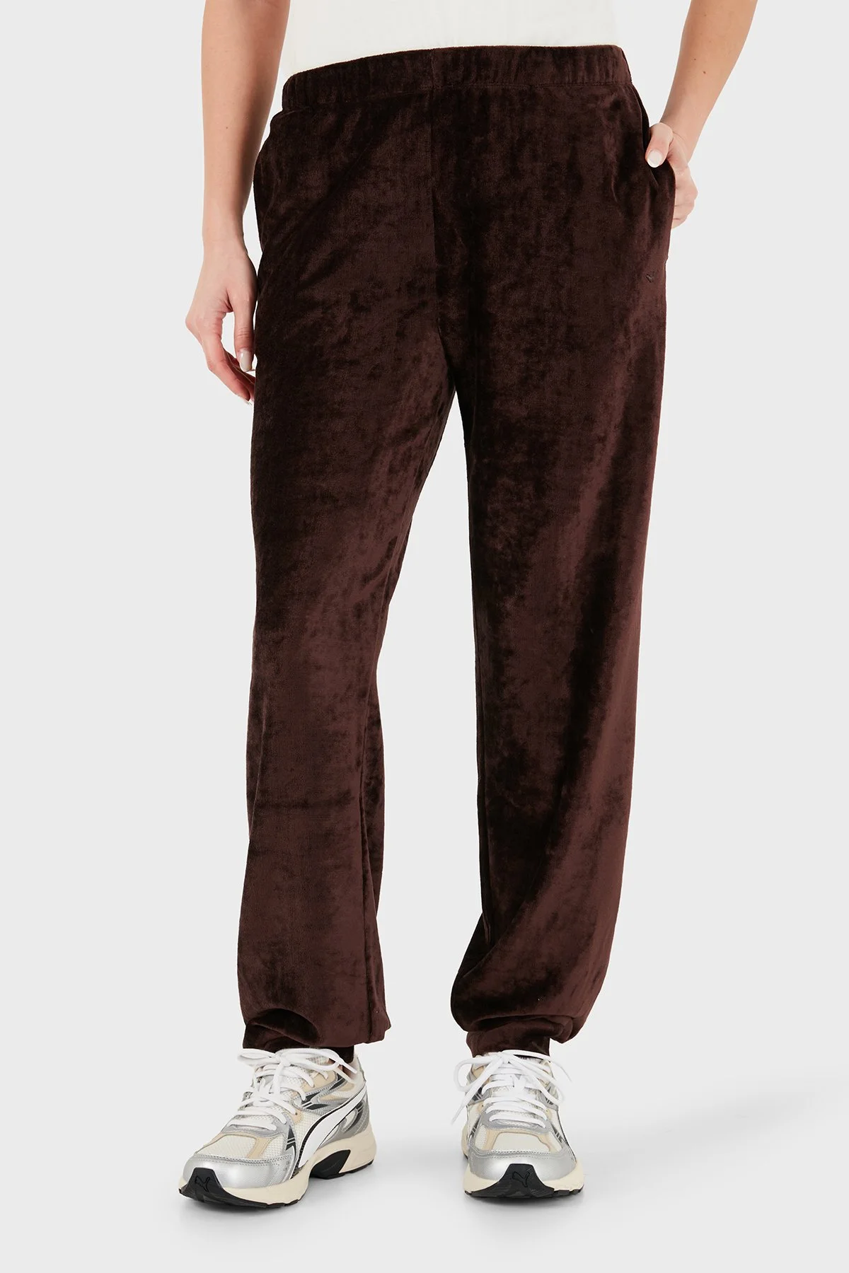 Emporio Armani Regular Fit Kapüşonlu Logolu Kadife Dokulu Kadın Eşofman Takımı EW004748 AF26228 U6279 Kahve - 5