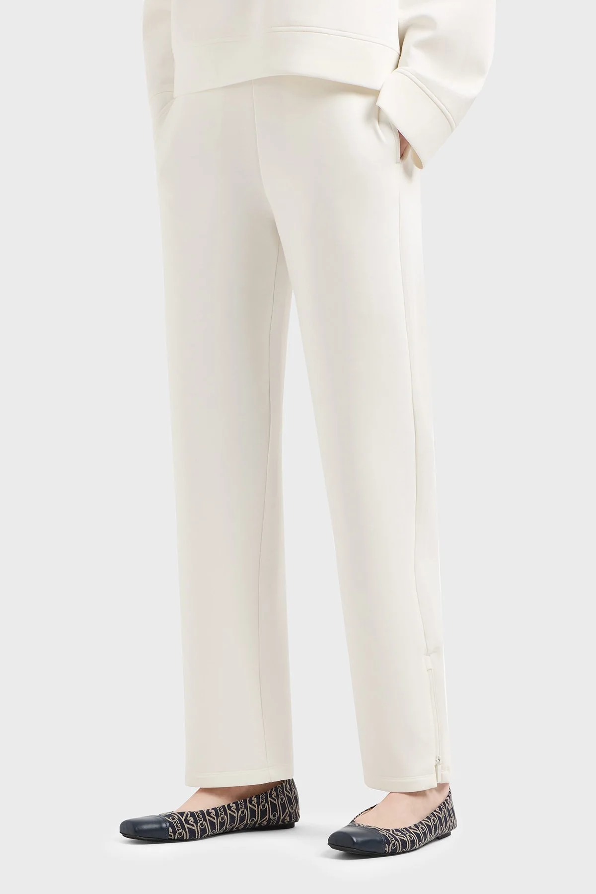 Emporio Armani Regular Fit Lastikli Bel Düz Paça Kadın Pantolon EW000484 AF10002 U0006 BEYAZ - 2