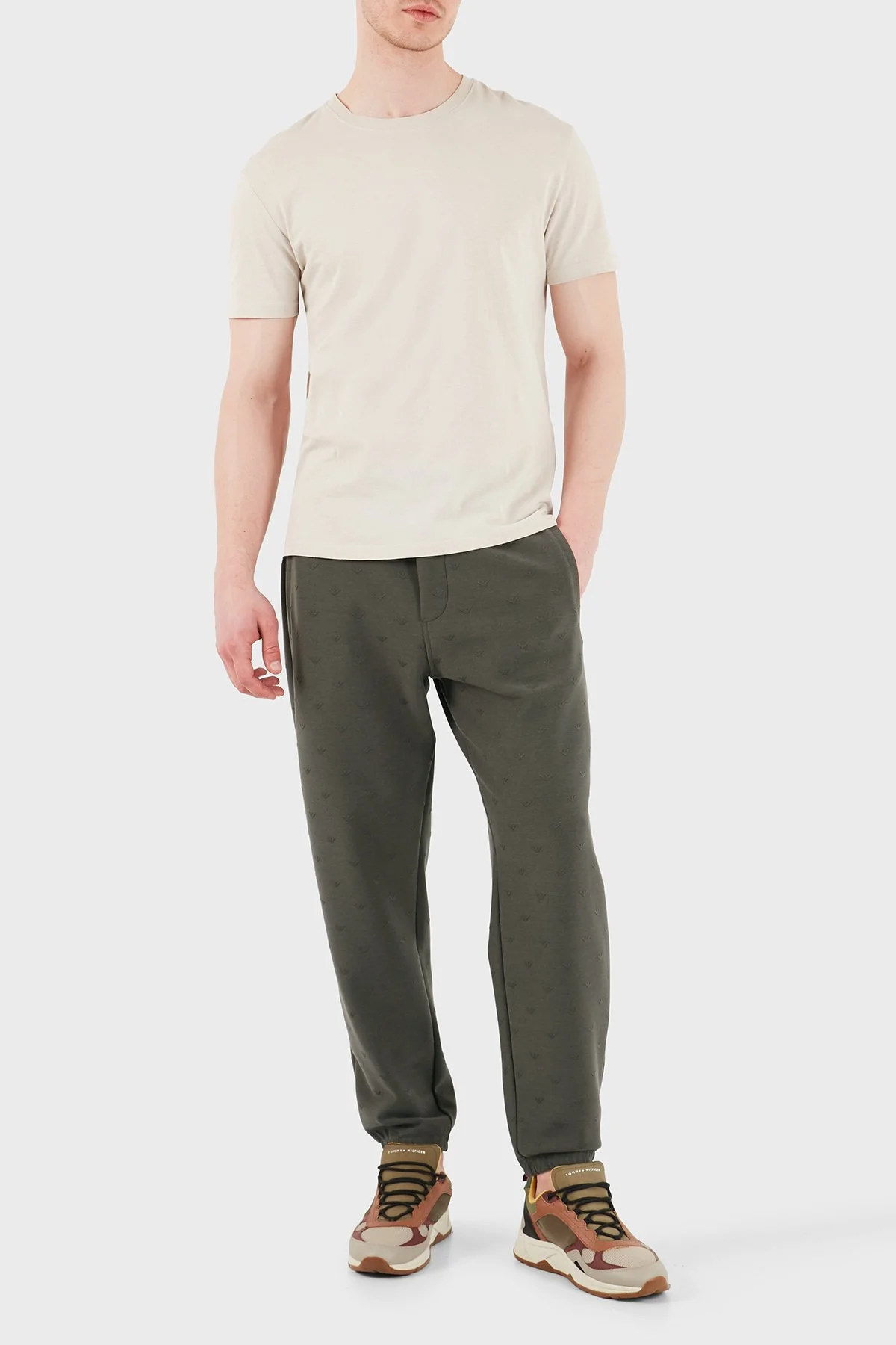 Emporio Armani Regular Fit Lastikli Bel Lastikli Paça Jogger Erkek Pantolon EM004872 AF13700 F8248 HAKİ - 2