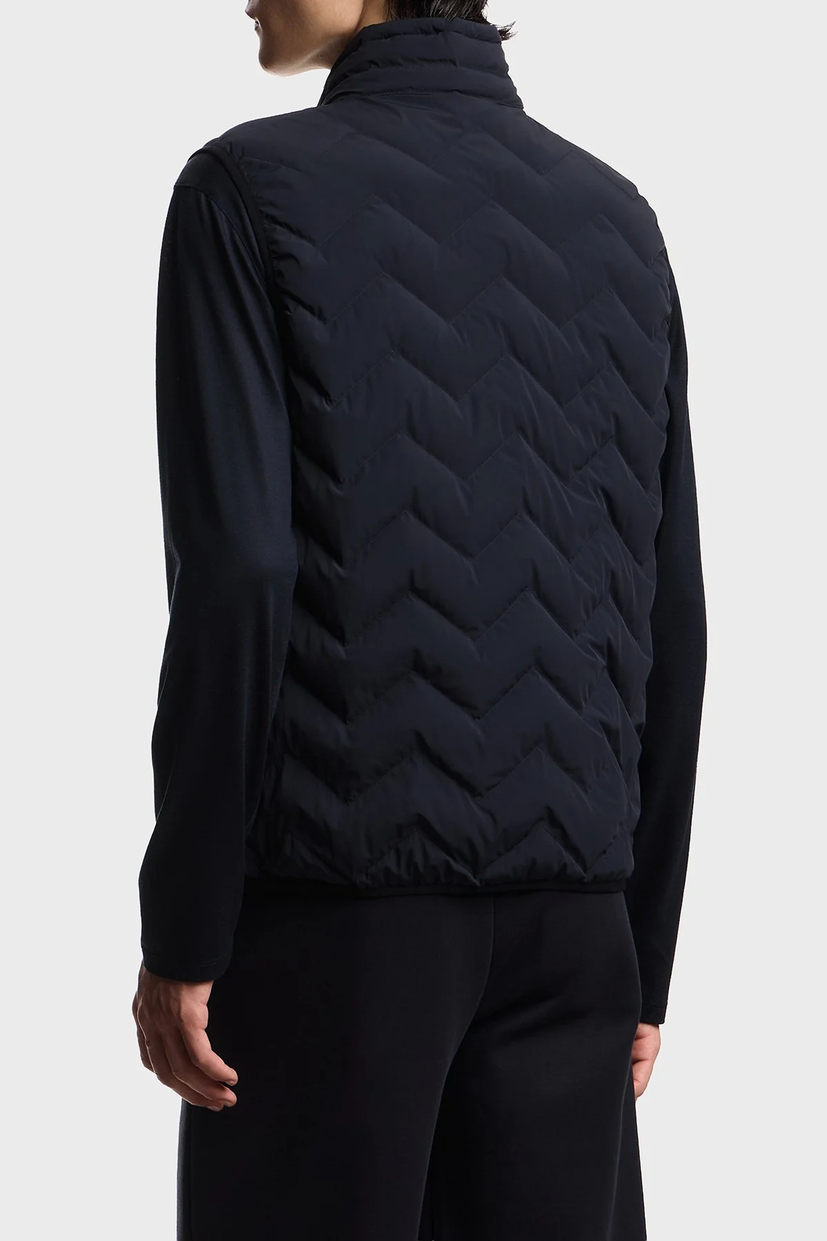 Emporio Armani Regular Fit Logolu Kapitoneli Dik Yaka Şişme Erkek Yelek EM004946 AF18499 UB118 LACİVERT - 3