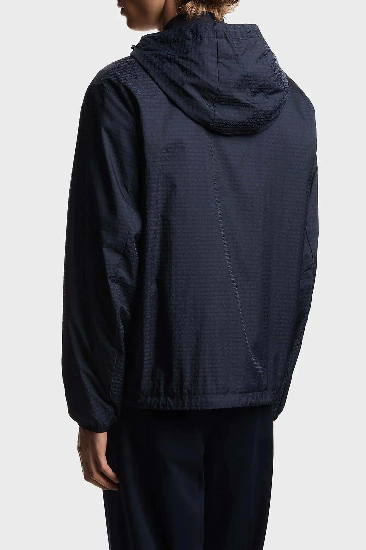Emporio Armani Regular Fit Logolu Kapüşon Yaka Erkek Mont EM004952 AF15384 UB118 LACİVERT - 3
