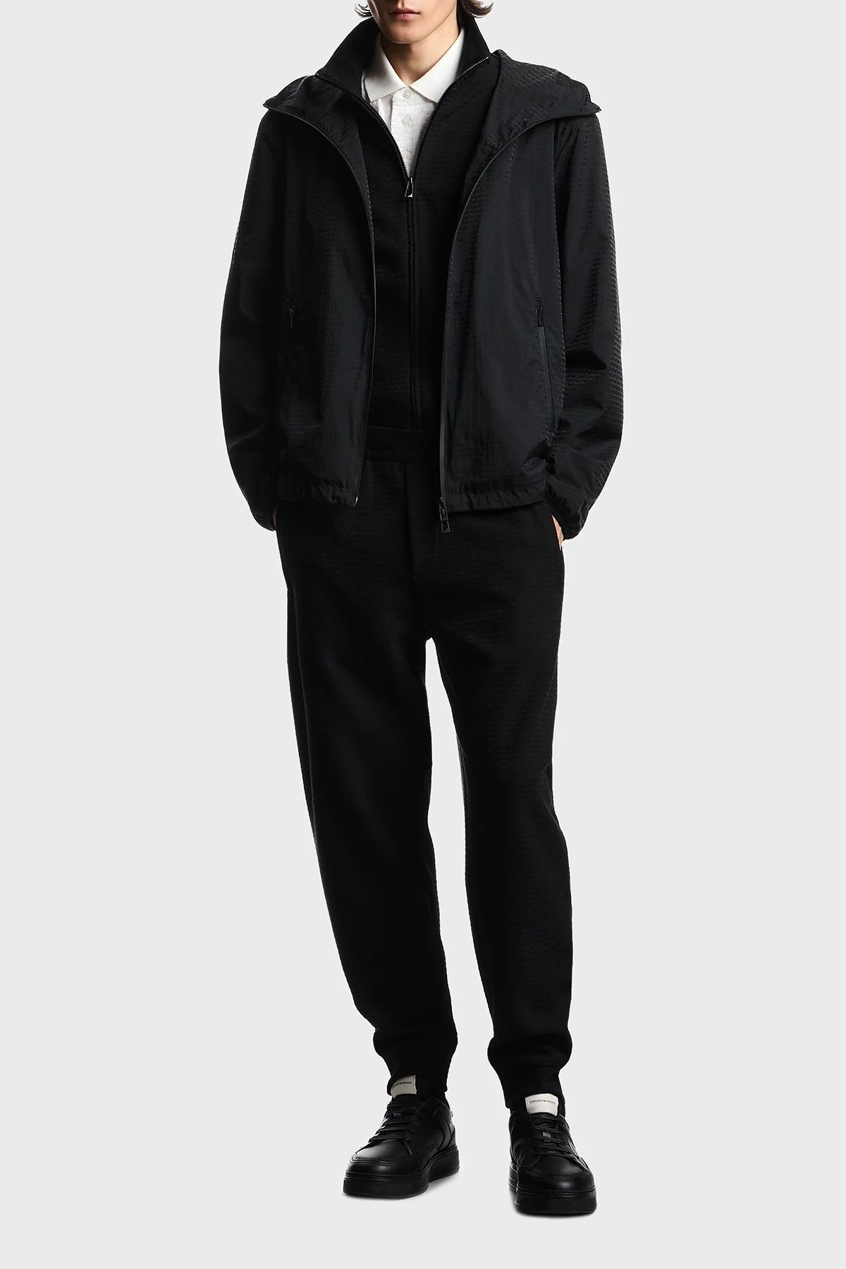 Emporio Armani Regular Fit Logolu Kapüşon Yaka Erkek Mont EM004952 AF15384 UC001 SİYAH - 2