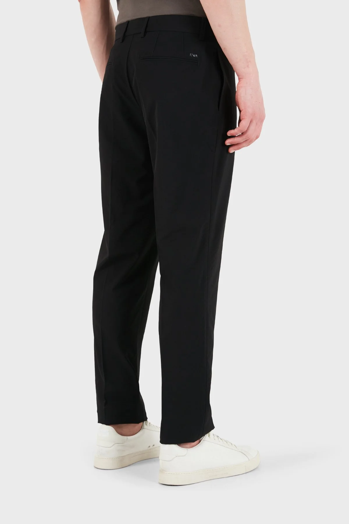 Emporio Armani Regular Fit Normal Bel Daralan Paça Erkek Pantolon EM001505 AF21368 UC001 SİYAH - 3