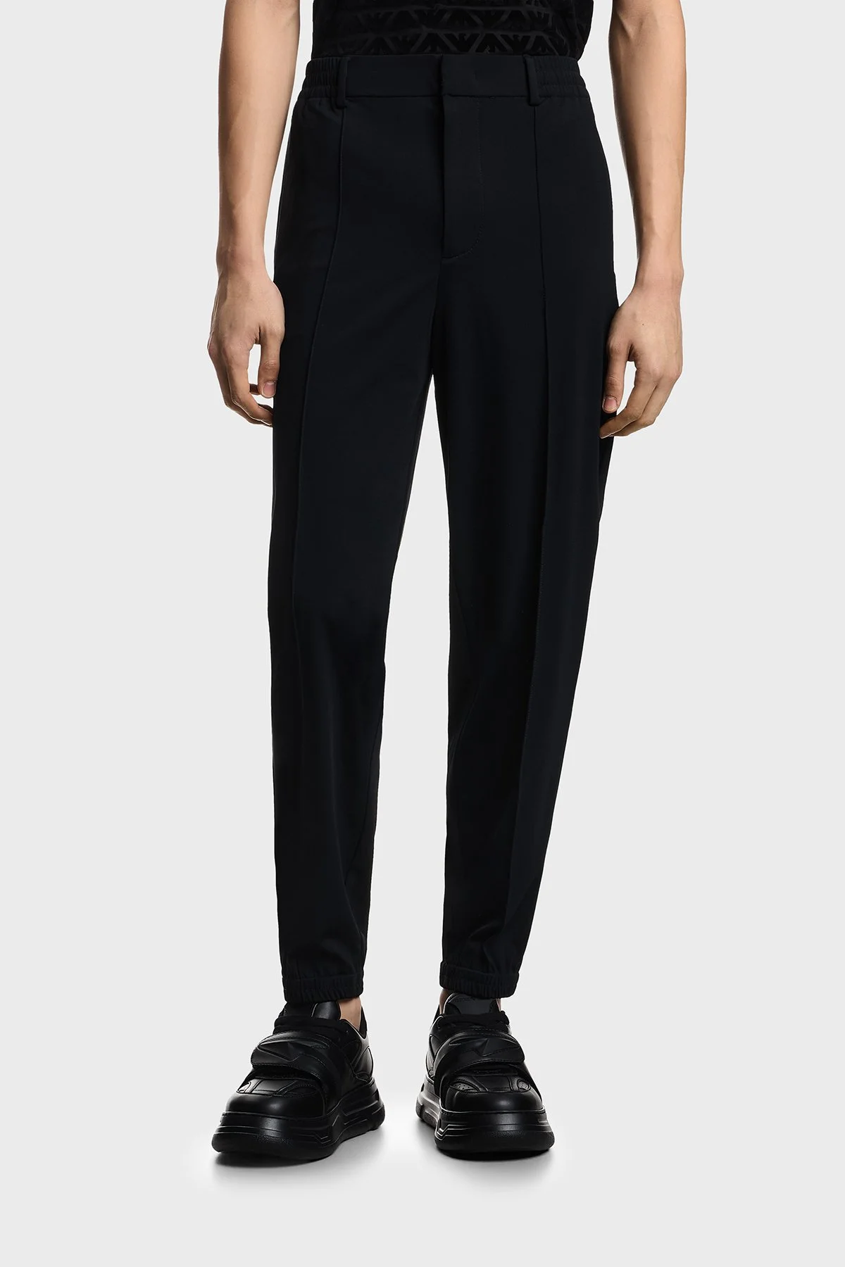 Emporio Armani Regular Fit Normal Bel Lastikli Paça Jogger Erkek Pantolon EM004906 AF23435 UB118 LACİVERT - 1