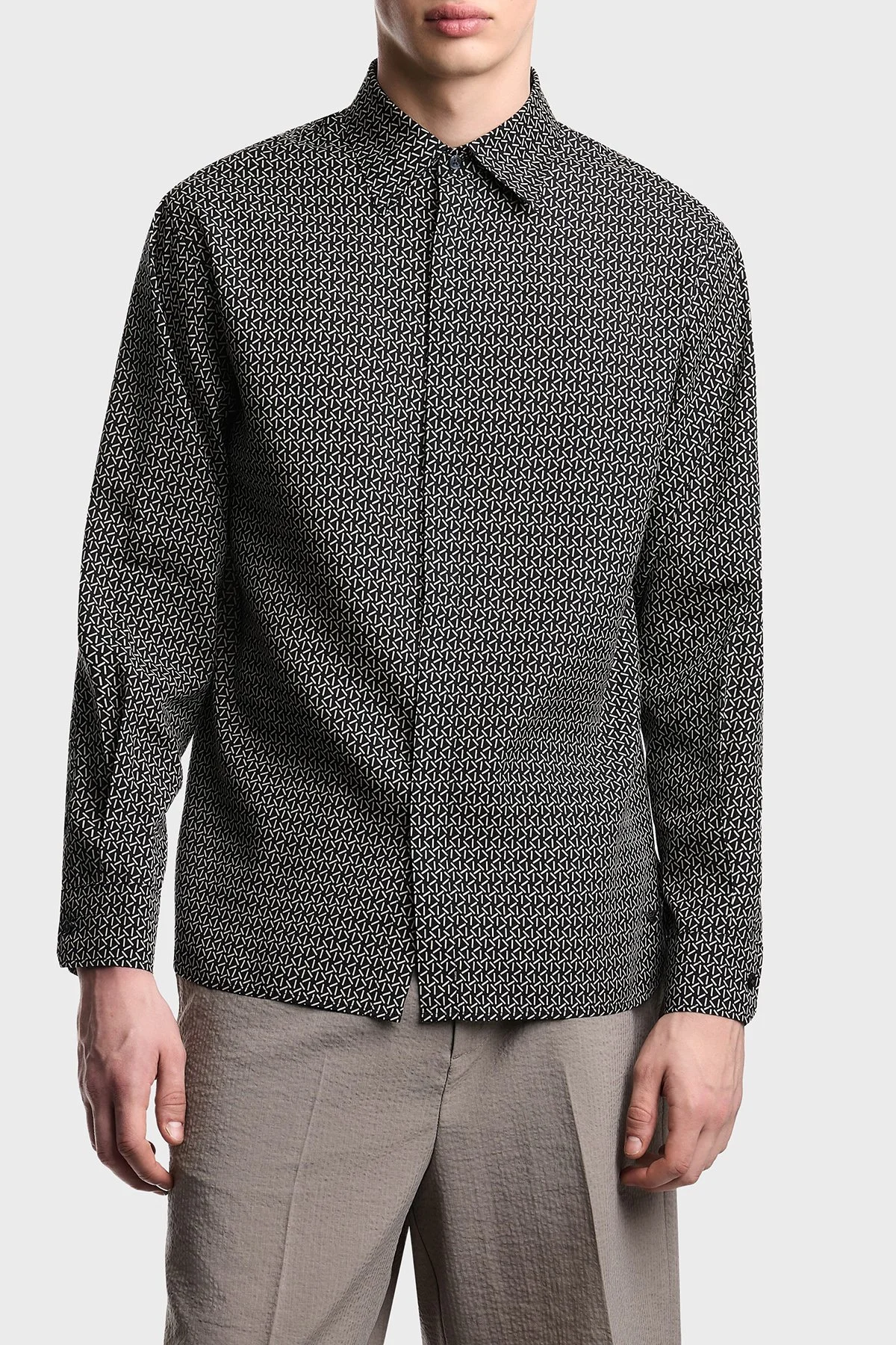 Emporio Armani Relaxed Fit Baskılı Uzun Kollu Erkek Gömlek EM004178 AF14214 FB459 SİYAH - 1