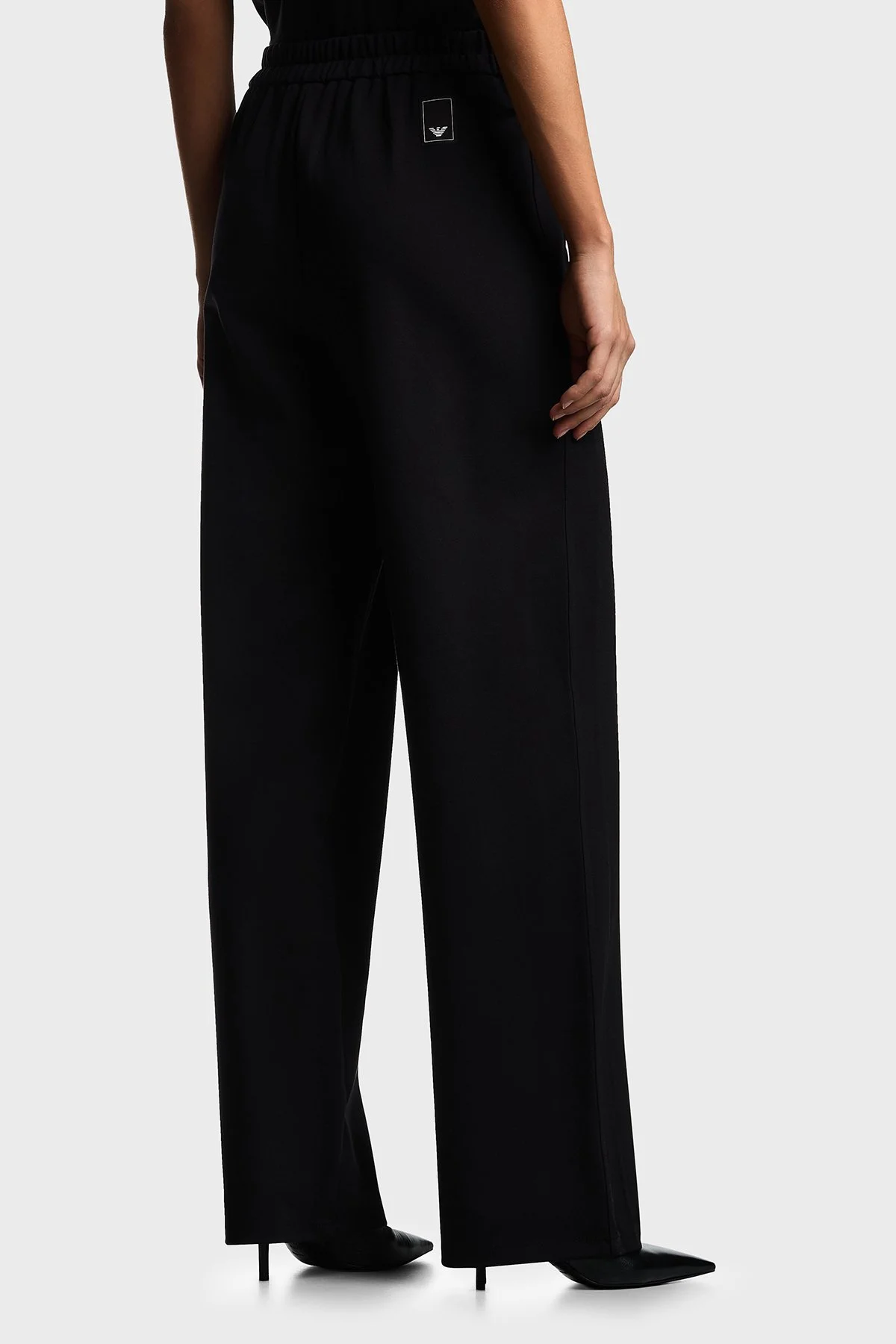 Emporio Armani Relaxed Fit Lastikli Bel Geniş Paça Bayan Pantolon EW002921 AF12911 UC001 SİYAH - 3