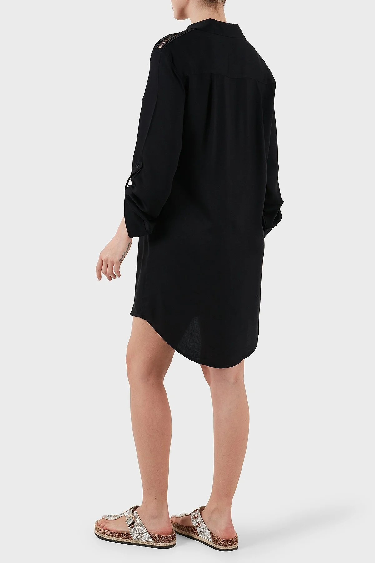 Emporio Armani Relaxed Fit Logolu Dantel Detaylı Kısa Bayan Gömlek Elbise EW000568 AF12188 UC001 SİYAH - 3