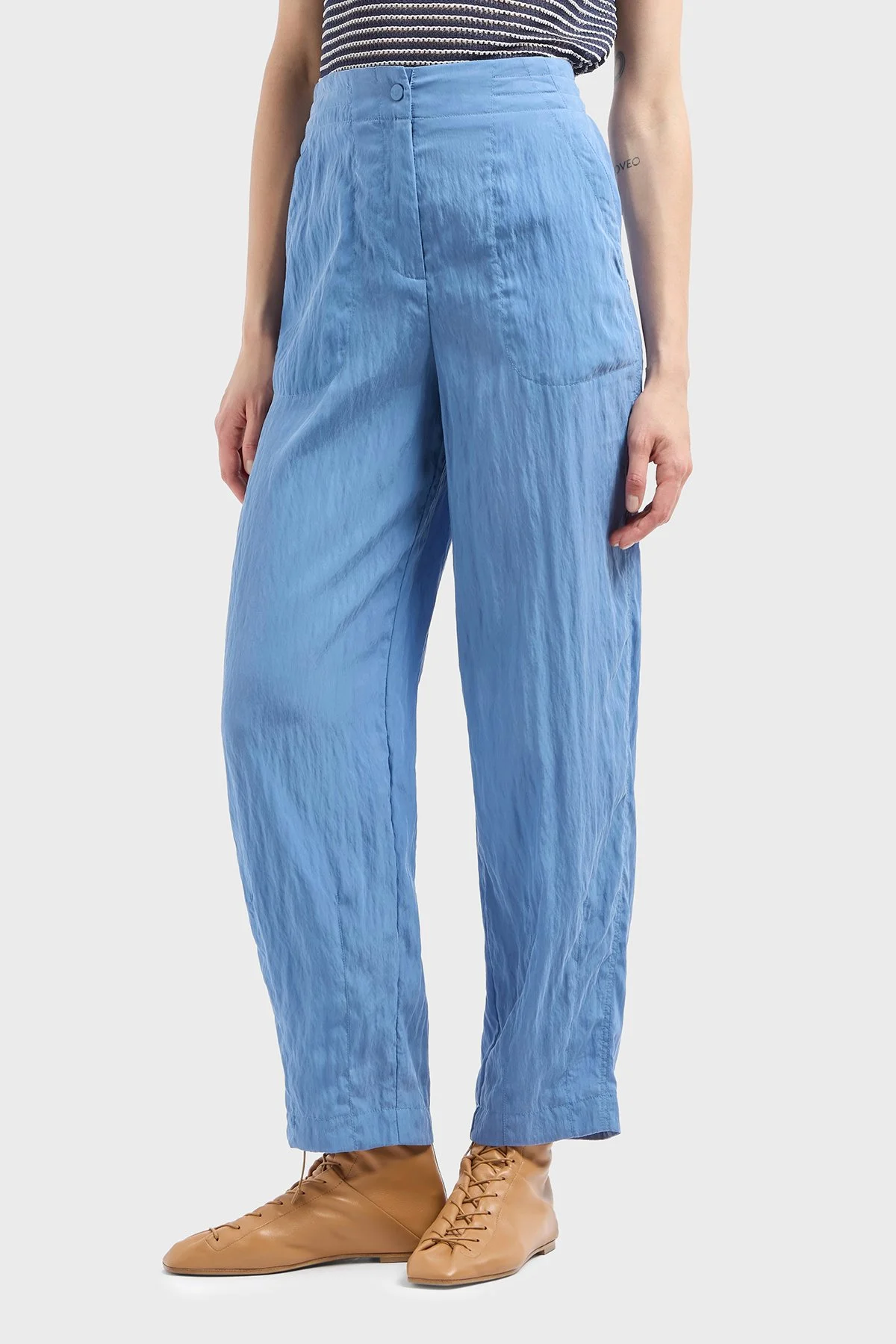 Emporio Armani Relaxed Fit Yüksek Bel Düz Paça Cupra Kadın Pantolon EW000654 AF12644 U9324 MAVİ - 1