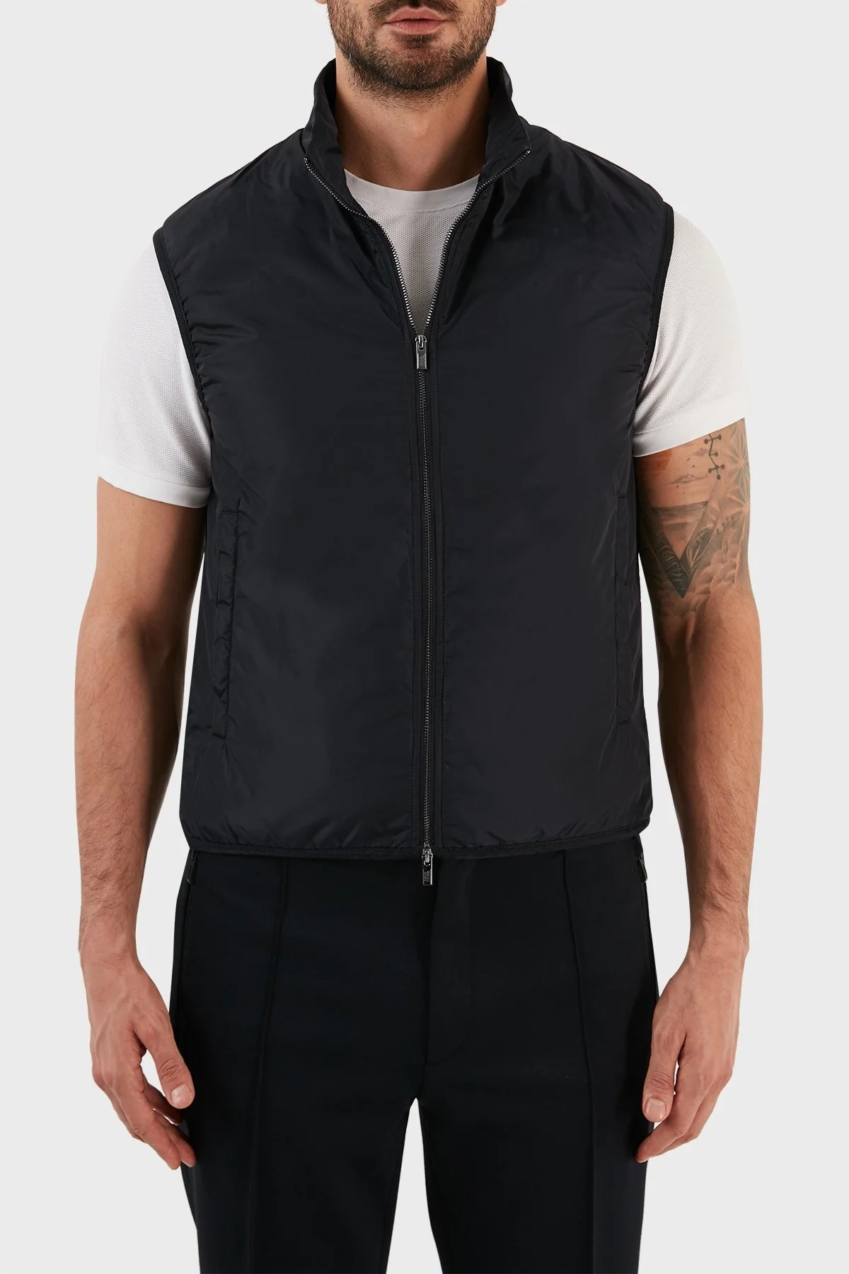 Emporio Armani Rüzgar Geçirmez Isı Yalıtımlı Yelekli Dik Yaka Erkek Mont 8N1BE8 1NZAZ 0920 LACİVERT - 4