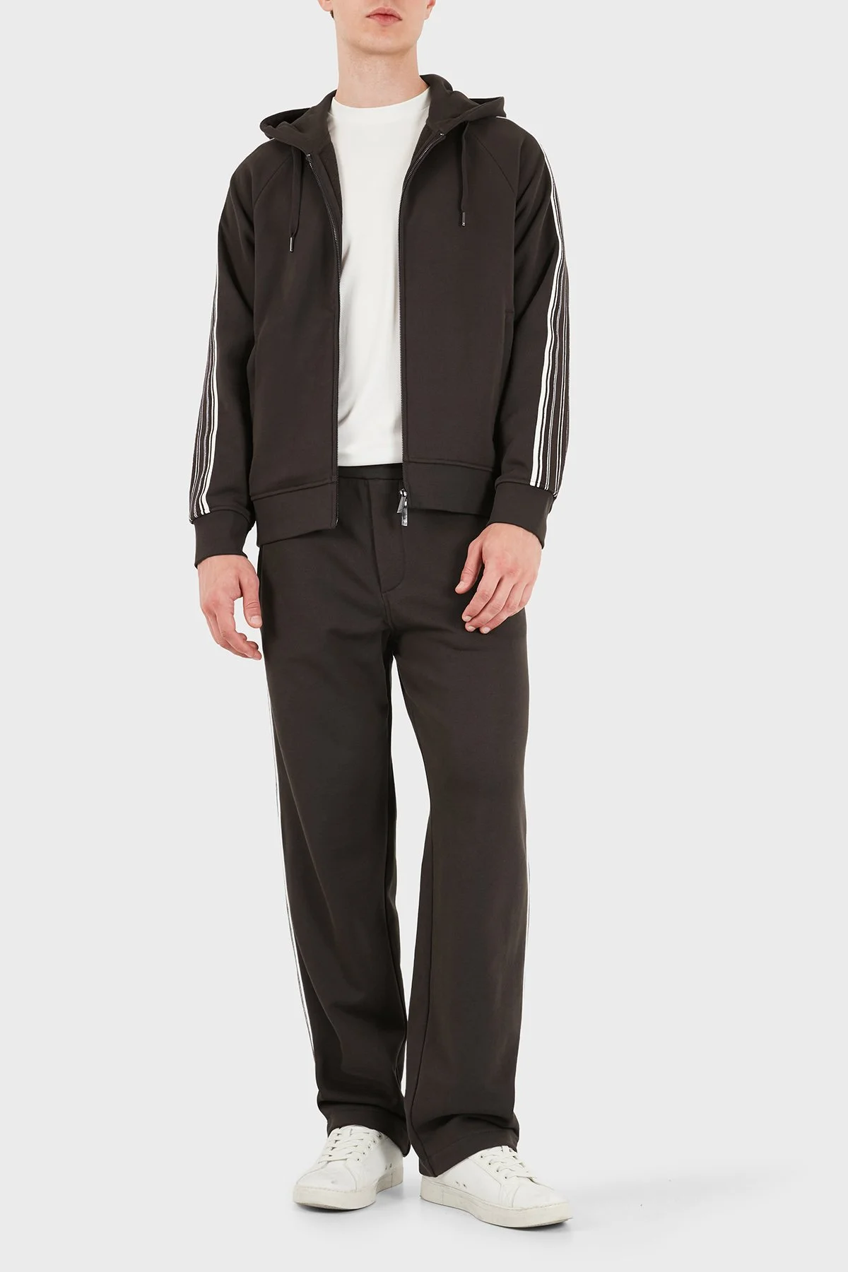 Emporio Armani Şerit Detaylı Pamuklu Kapüşonlu Fermuarlı Erkek Sweat EM006849 AF13713 U6030 Koyu kahve - 2