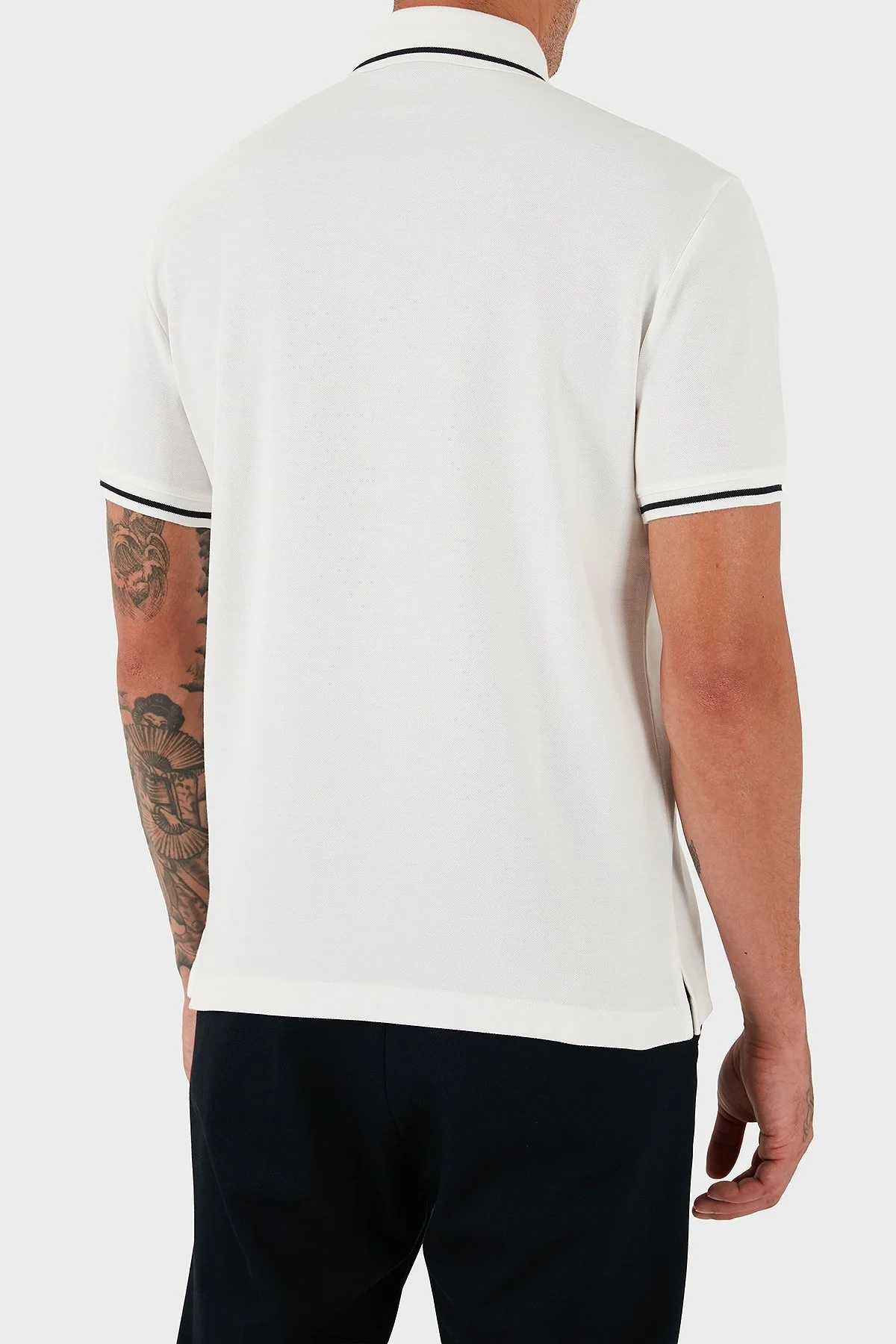 Emporio Armani Şerit Detaylı Pamuklu Regular Fit Düğmeli Erkek Polo Yaka T Shirt EM003003 AF10497 U0003 BEYAZ - 2