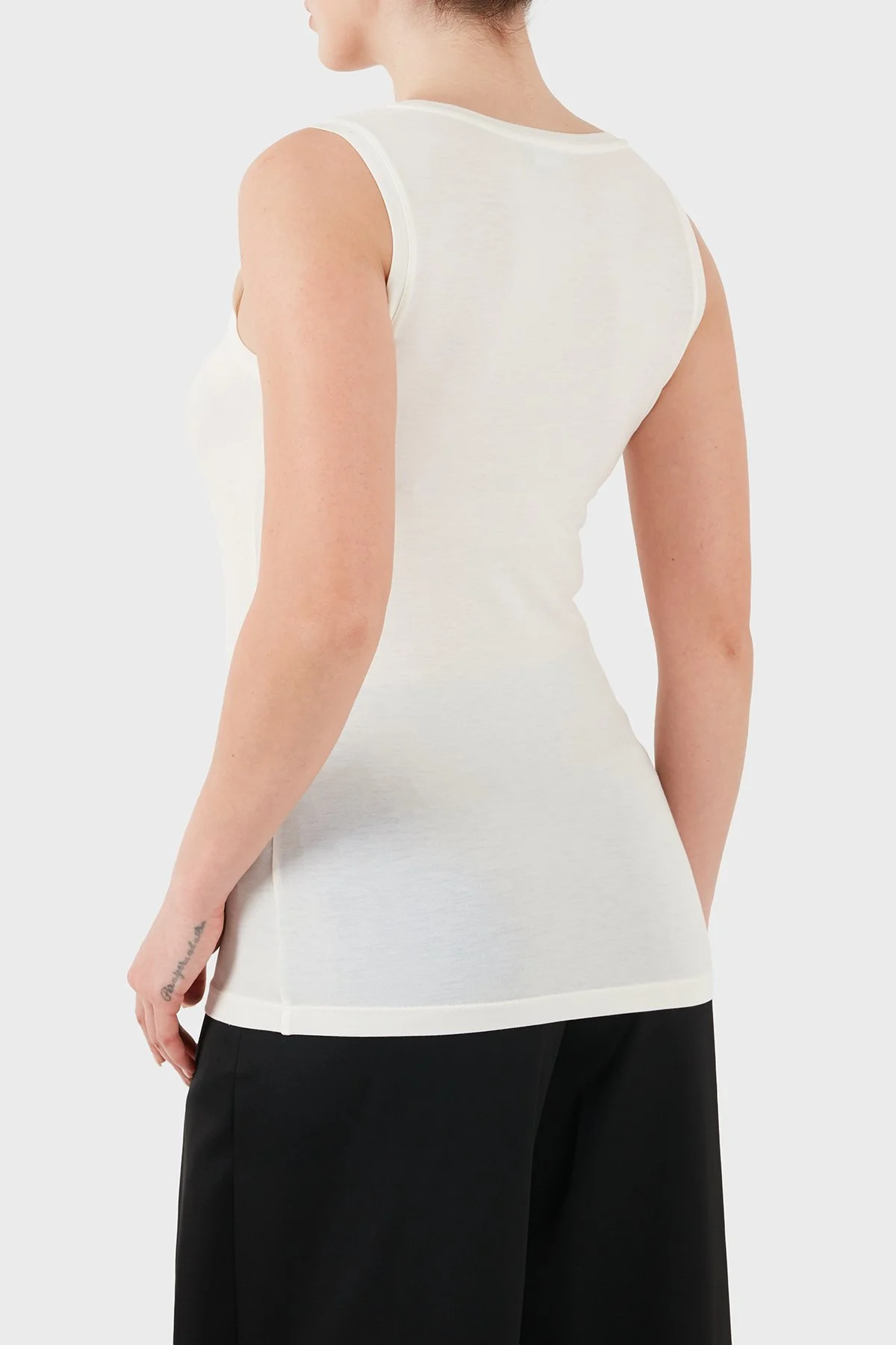 Emporio Armani Slim Fit Yuvarlak Yaka Kadın Top EW000407 AF19024 U1131 EKRU - 2