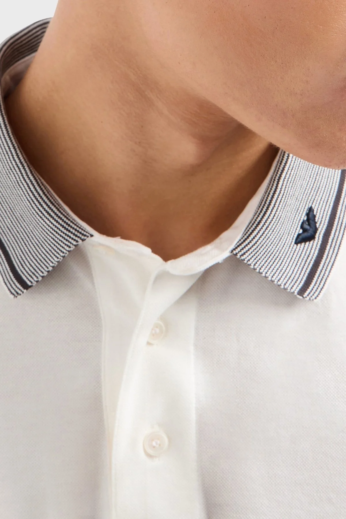 Emporio Armani Streç Pamuklu Regular Fit Düğmeli Erkek Polo Yaka T Shirt EM000852 AF12955 F0068 BEYAZ - 4