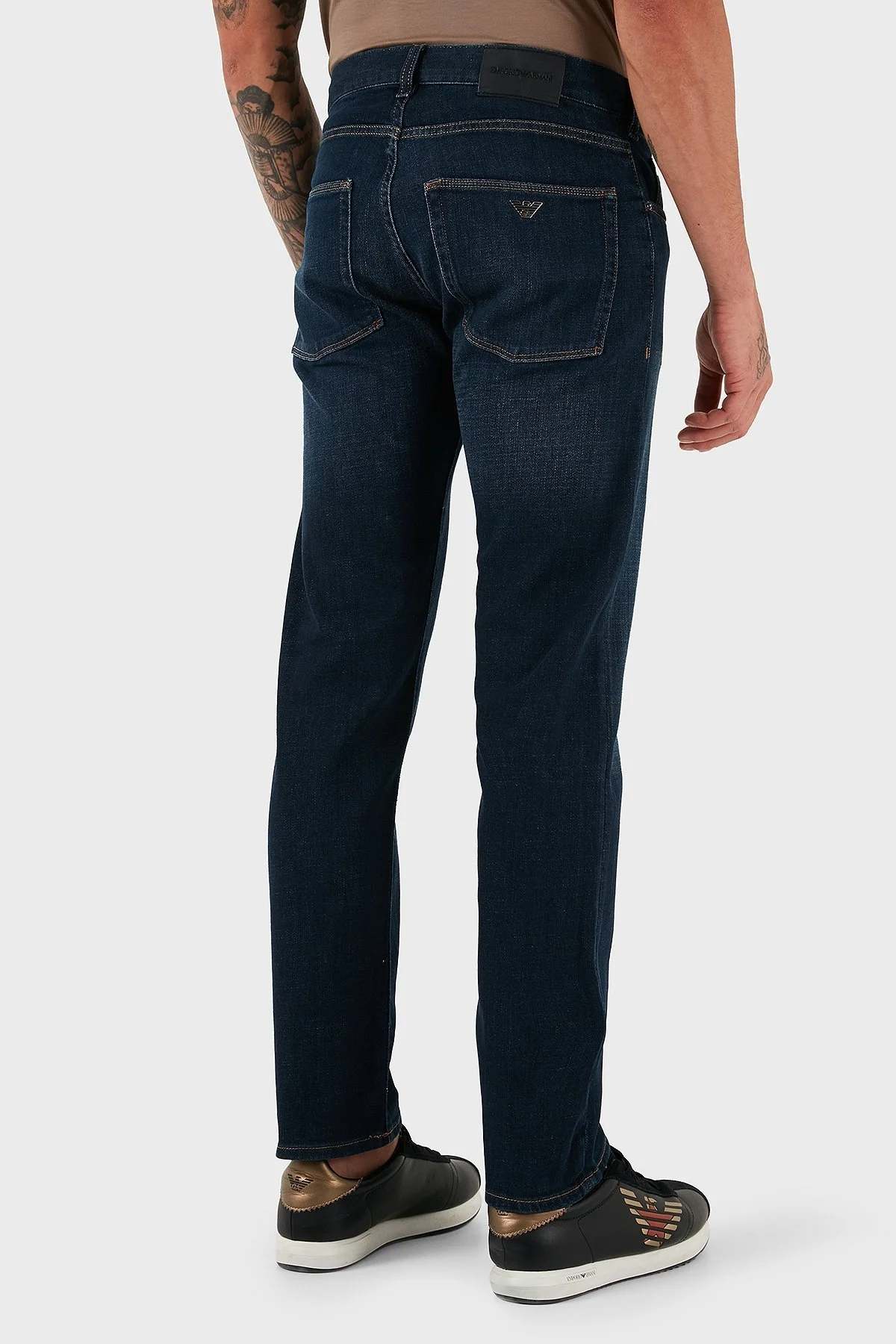 Emporio Armani Streç Pamuklu Regular Fit Normal Bel Düz Paça Jeans Erkek Kot Pantolon EM001370 AF17749 MB001 LACİVERT - 4