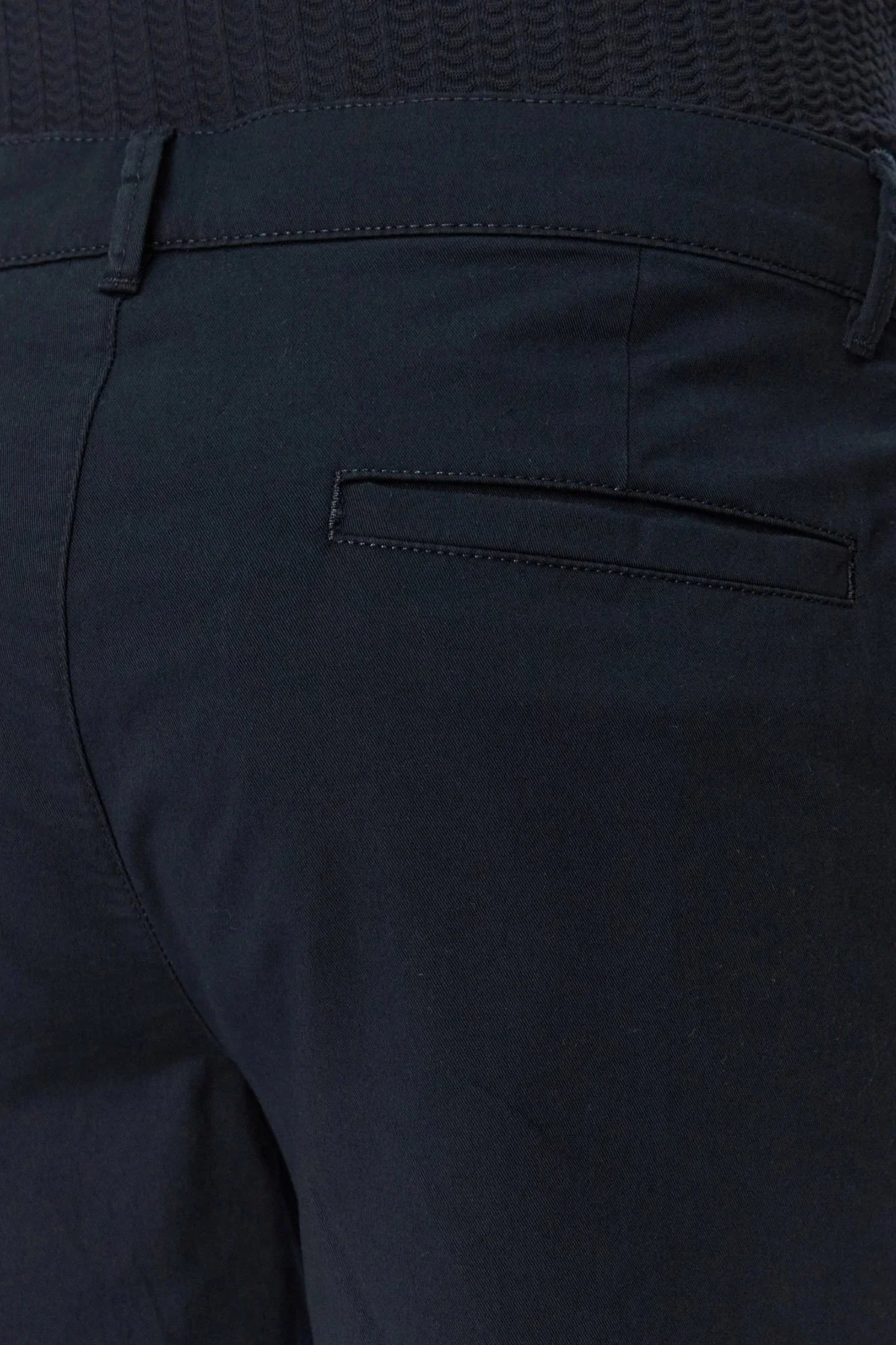 Emporio Armani Streç Pamuklu Regular Fit Normal Bel Erkek Short EM000591 AF12336 UB102 LACİVERT - 10