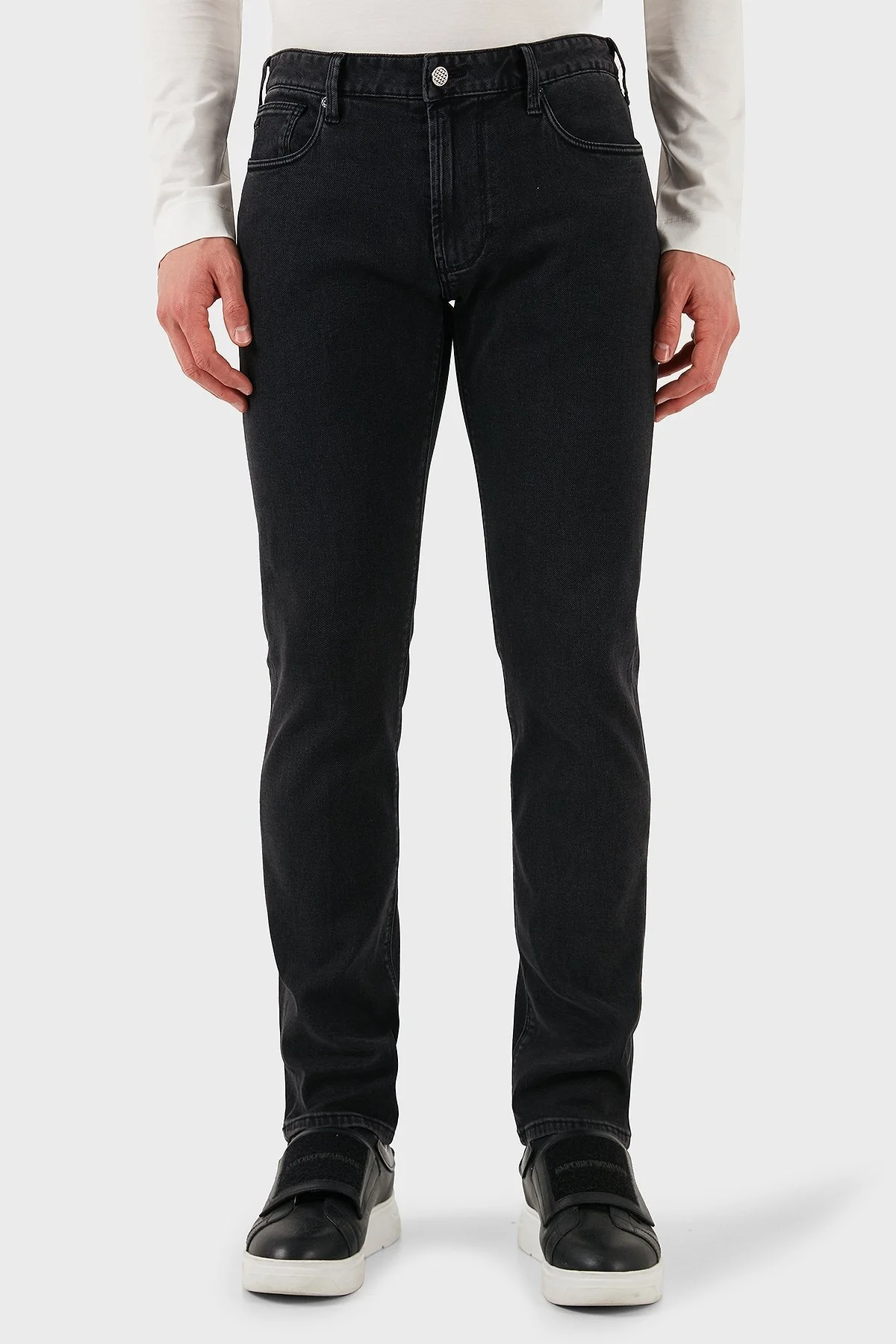 Emporio Armani Streç Pamuklu Slim Fit Düşük Bel Dar Paça Jeans Erkek Kot Pantolon EM000121 AF14867 M8001 GRİ - 1