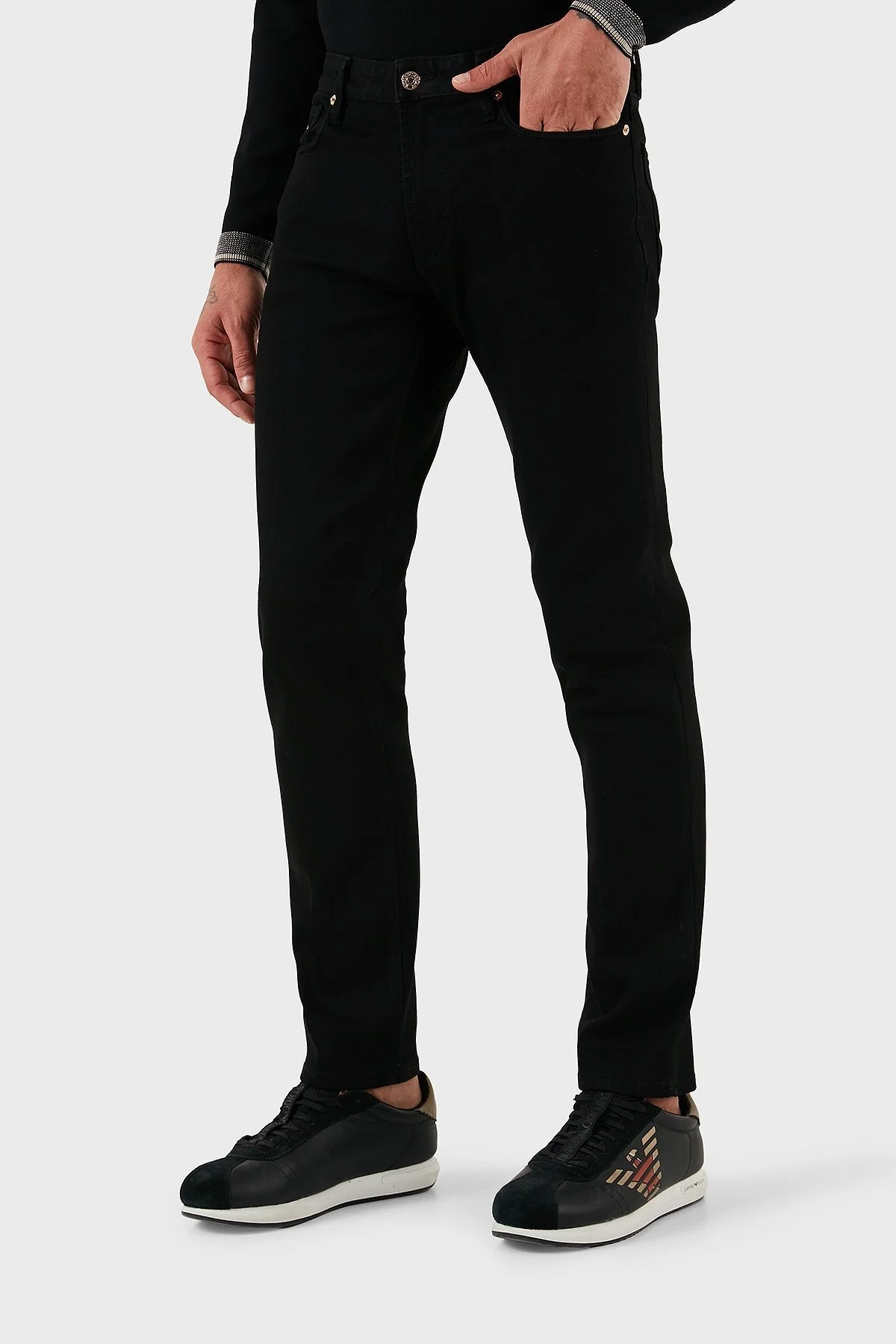 Emporio Armani Streç Pamuklu Slim Fit Düşük Bel Dar Paça Pantolon Erkek Kot Pantolon EM000121 AF19825 MC002 SİYAH - 4