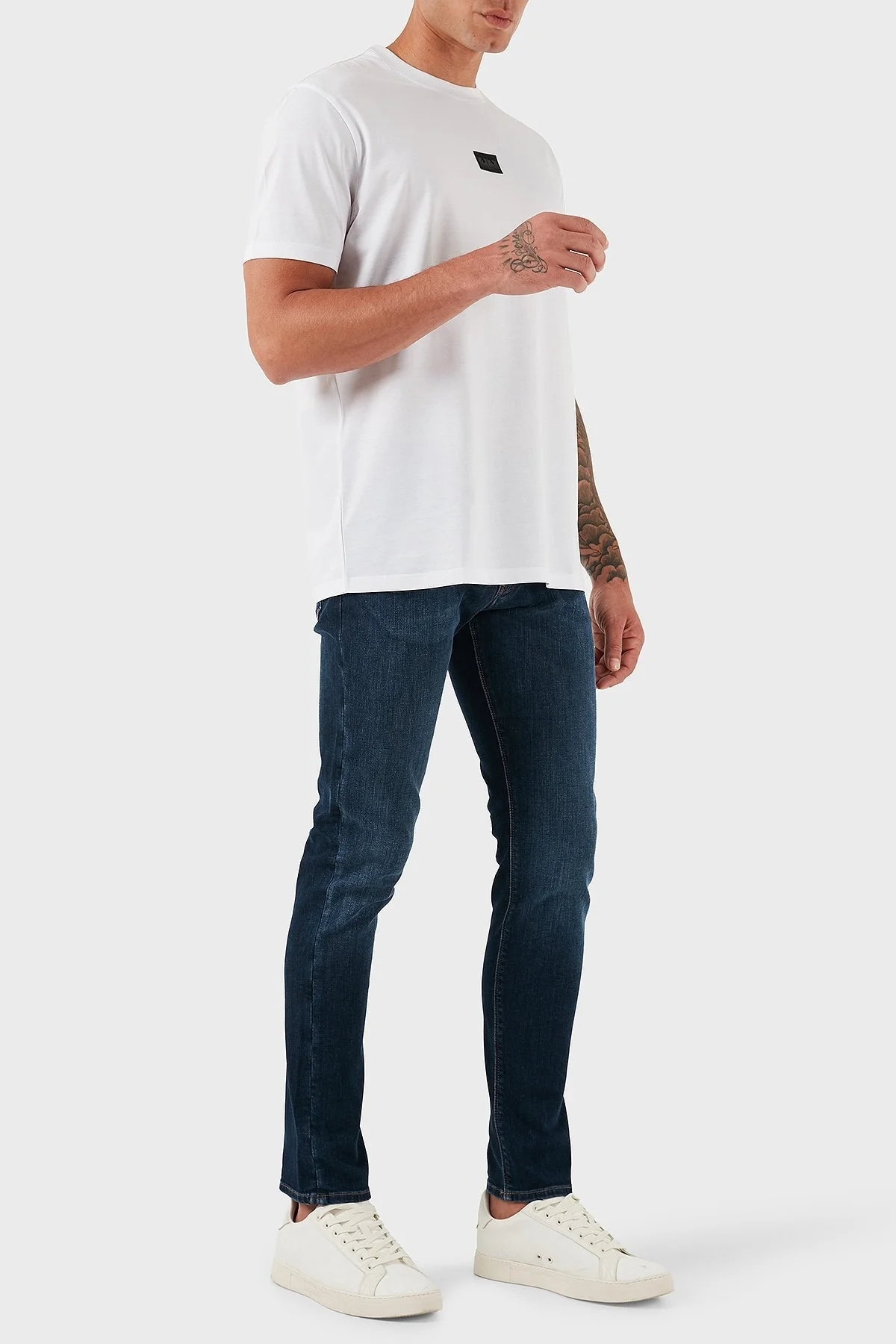 Emporio Armani Streç Pamuklu Slim Fit Normal Bel Dar Paça Jeans Erkek Kot Pantolon EM000121 AF14120 MB002 LACİVERT - 1
