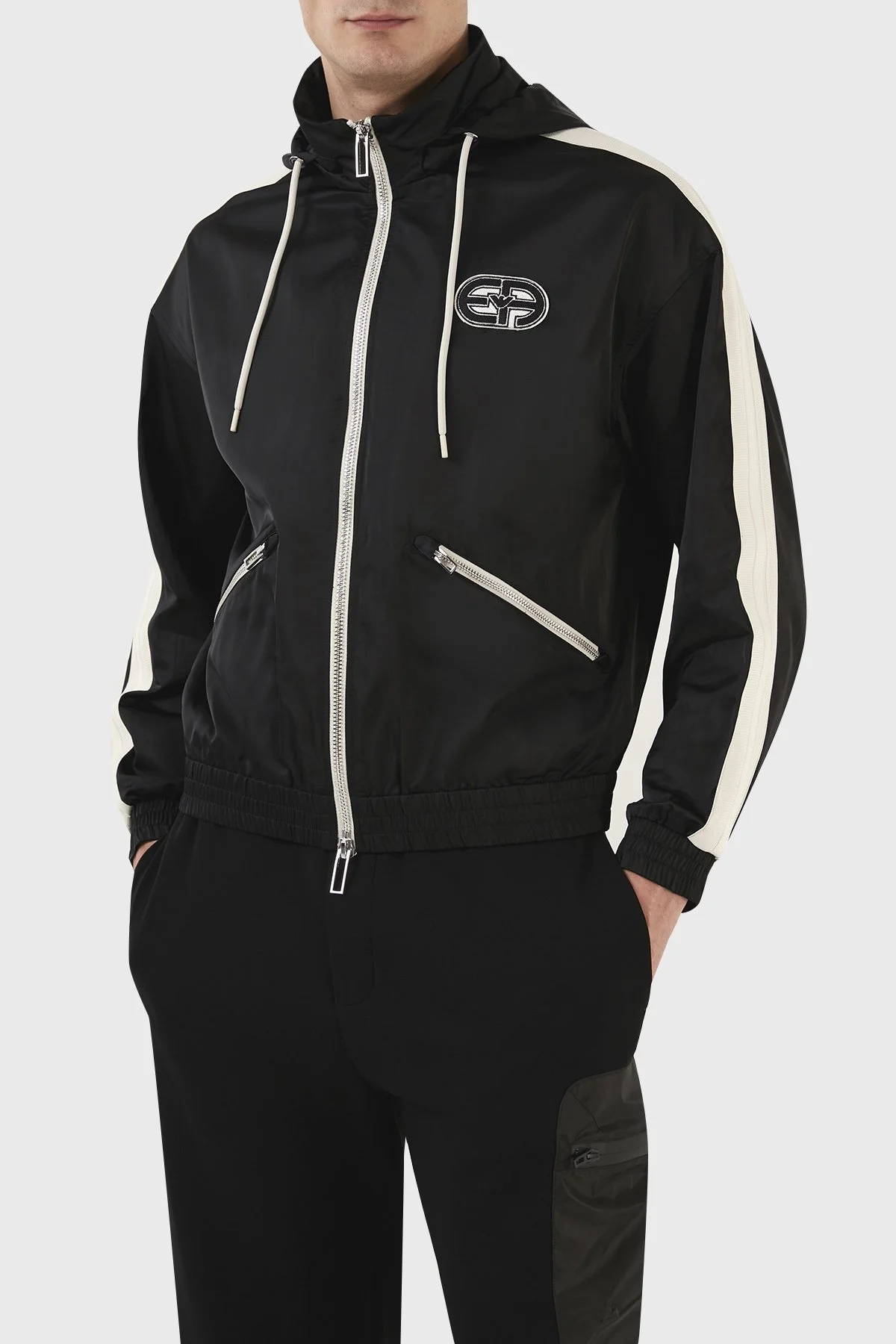 Emporio Armani Su Geçirmez Kapüşonlu Rüzgarlık İnce Erkek Ceket 3R1BR0 1NRYZ 0999 SİYAH - 1