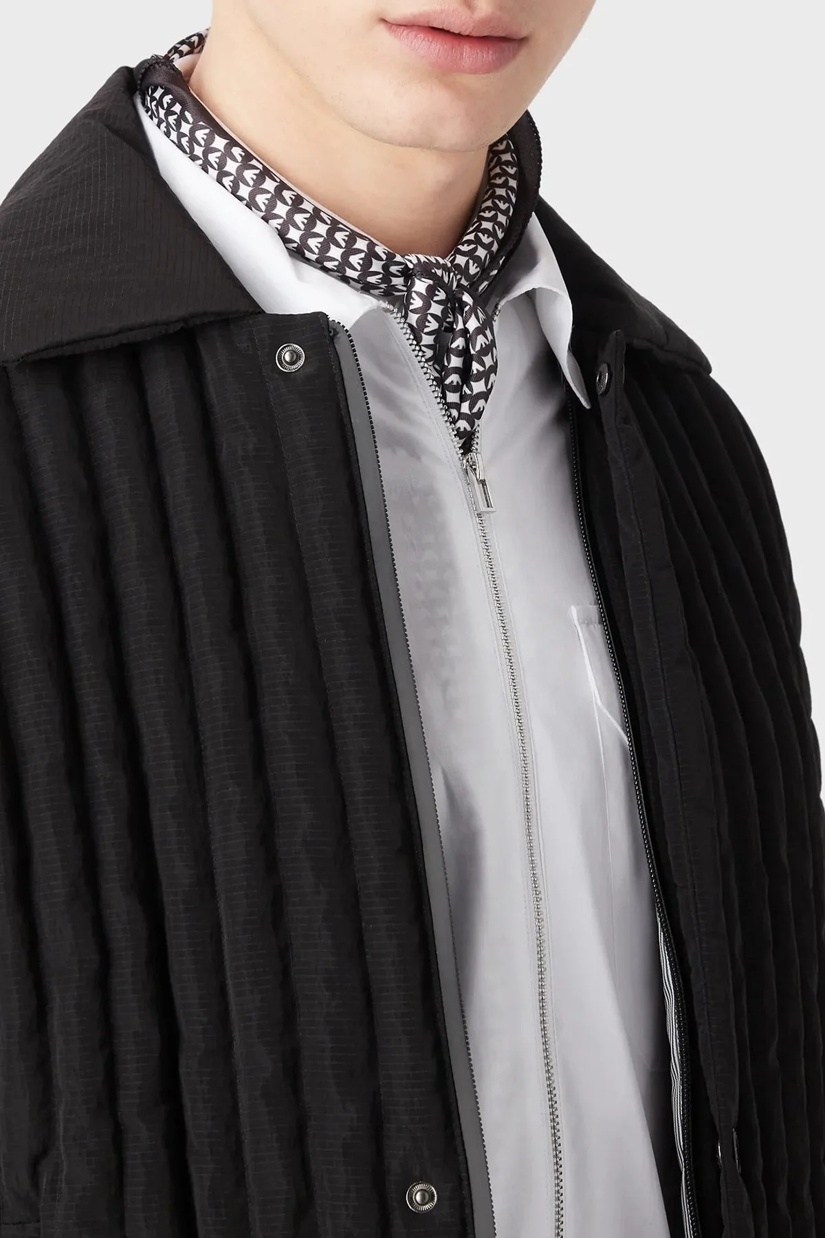 Emporio Armani Su Geçirmez Regular Fit Kuş Tüyü Dolgulu Kapitone Erkek Mont 3R1BC7 1NROZ 0999 SİYAH - 5