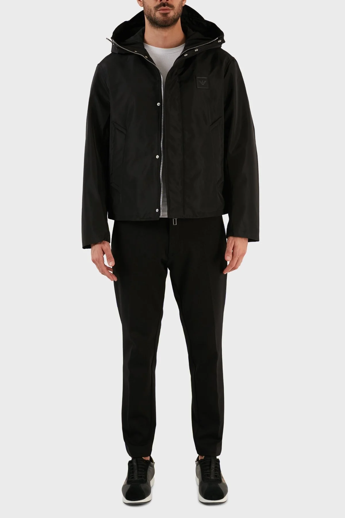 Emporio Armani Su ve Rüzgar Geçirmez Regular Fit Kapüşonlu Erkek Mont 6L1BU3 1NNEZ 0999 SİYAH - 4