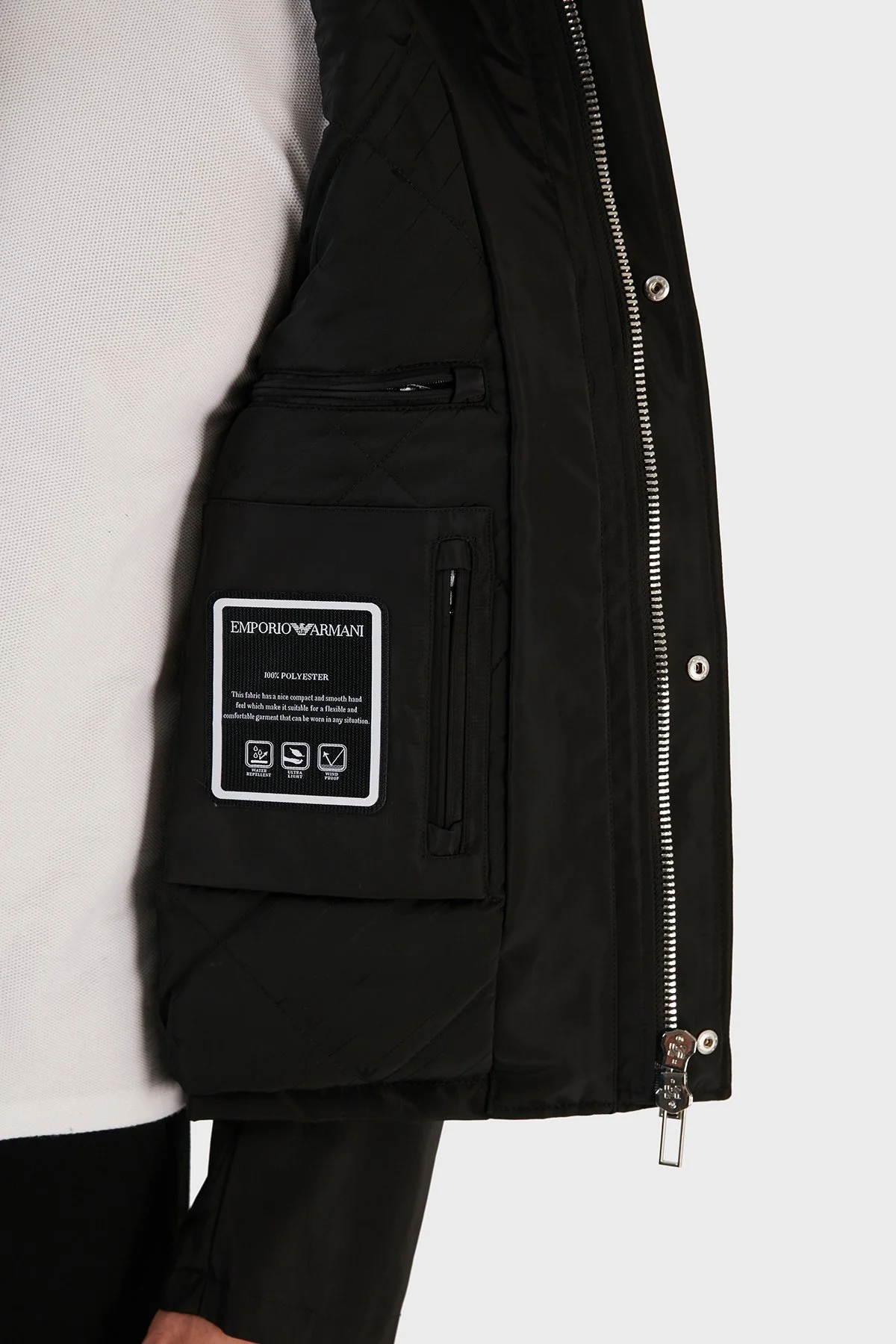 Emporio Armani Su ve Rüzgar Geçirmez Regular Fit Kapüşonlu Erkek Mont 6L1BU3 1NNEZ 0999 SİYAH - 5