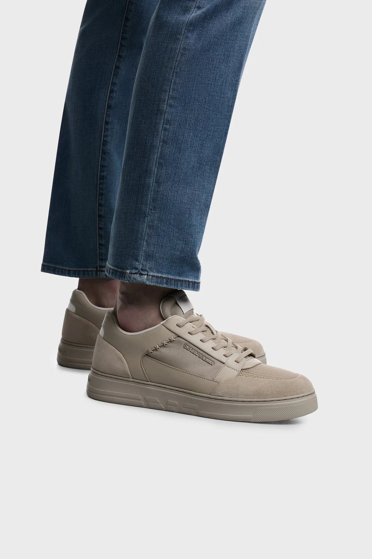 Emporio Armani Süet Logolu Sneaker Erkek Ayakkabı EM004836 AF24321 M1359 BEJ - 2