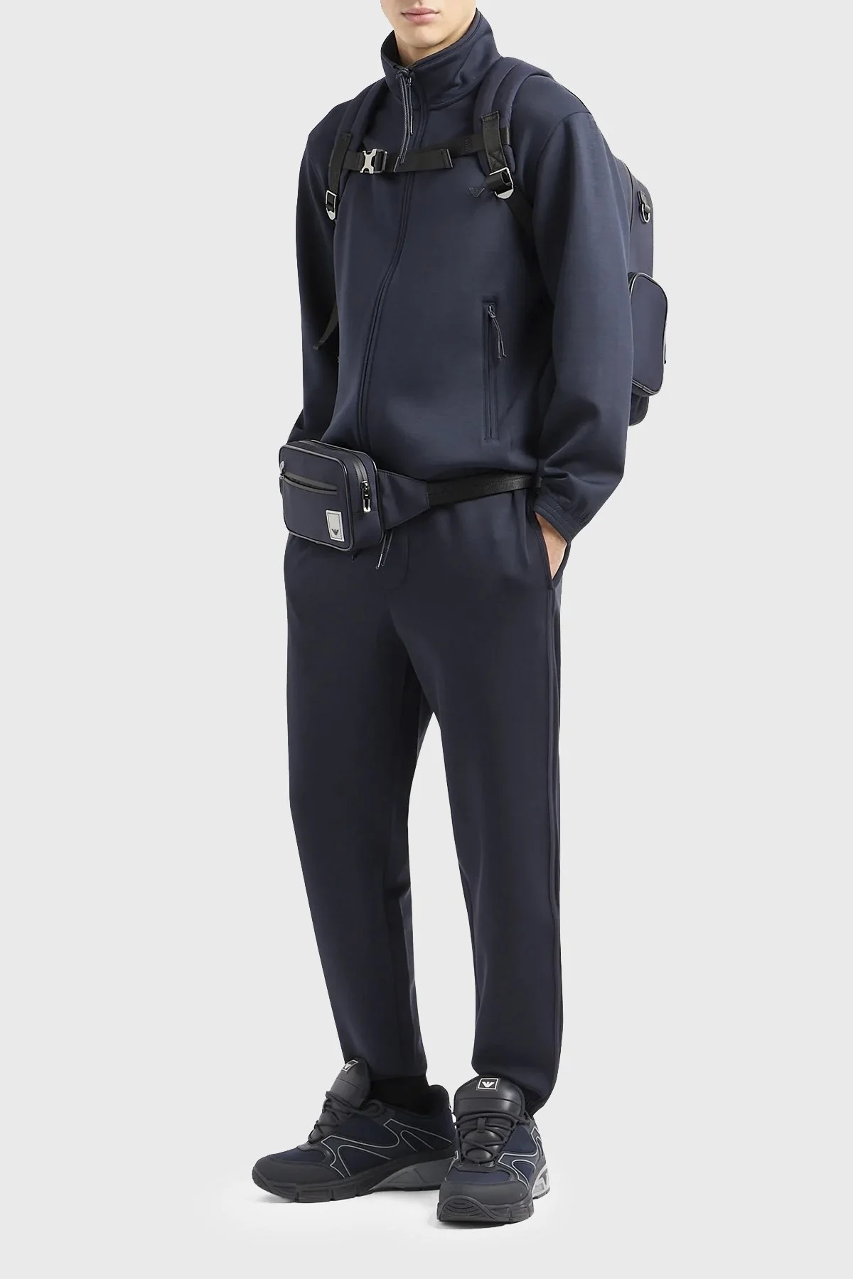 Emporio Armani Suya Dayanıklı Regular Fit Dik Yaka Erkek Sweat EM000083 AF10103 UB118 LACİVERT - 3