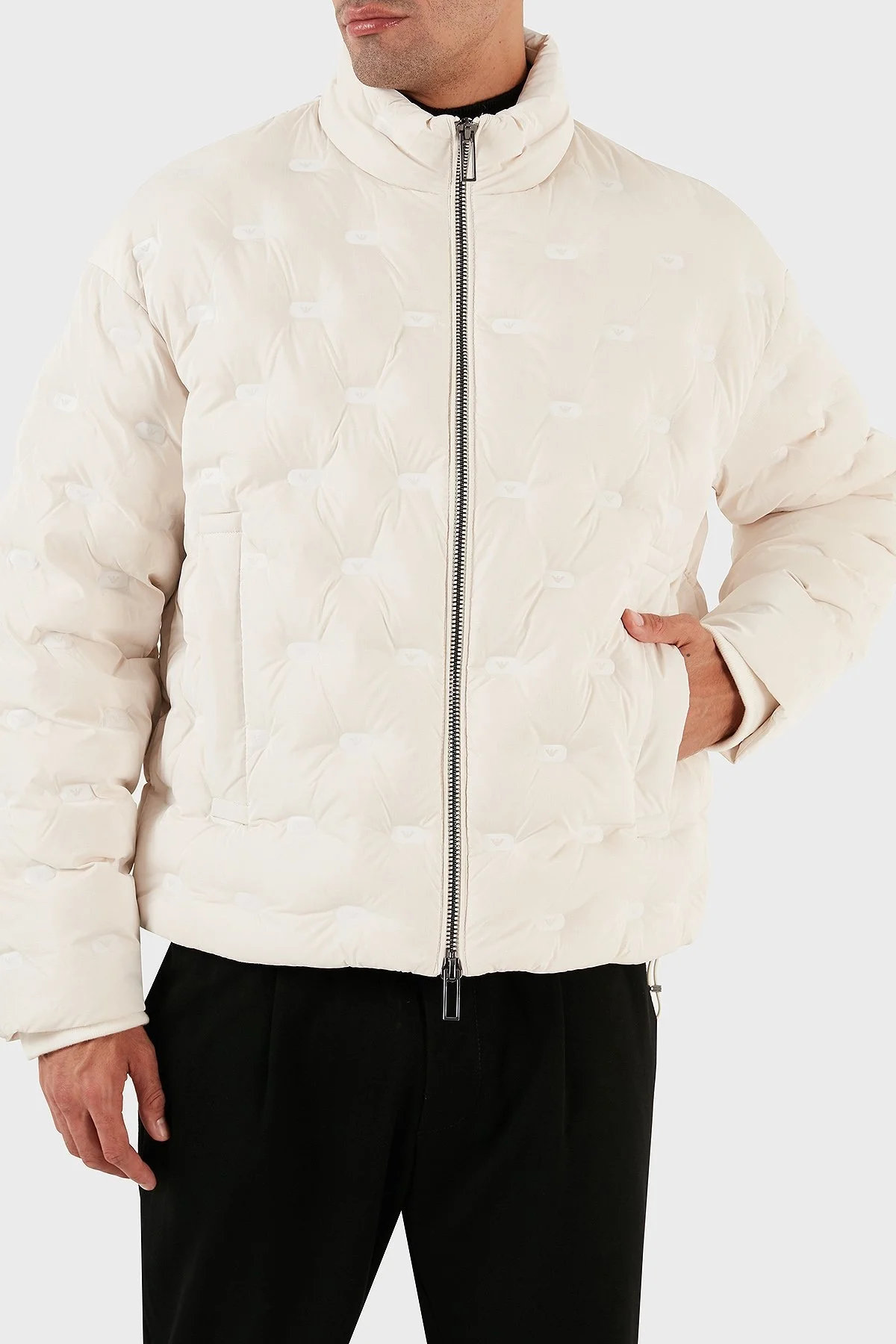 Emporio Armani Suya ve Soğuğa Dayanıklı Kuş Tüyü Dolgulu Regular Fit Erkek Mont 6R1B88 1NDGZ 0128 EKRU - 4