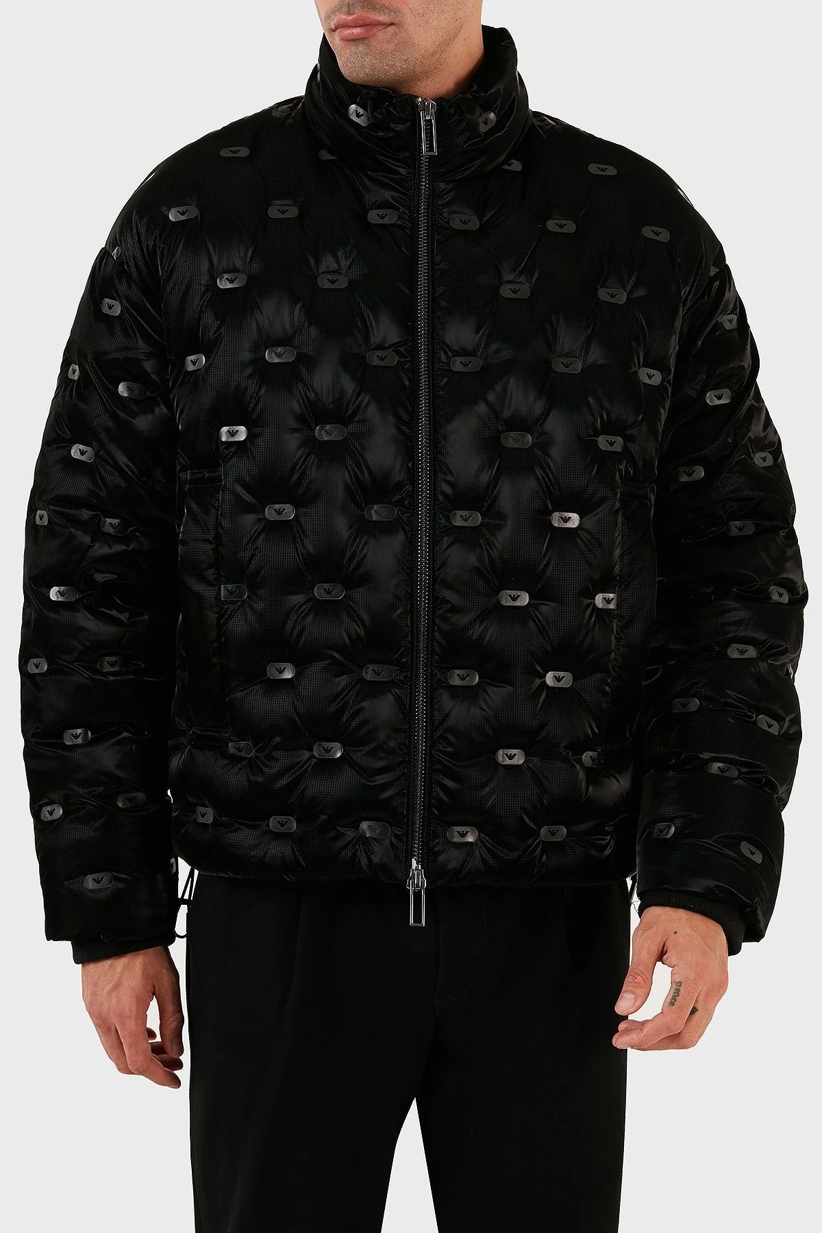 Emporio Armani Suya ve Soğuğa Dayanıklı Kuş Tüyü Dolgulu Regular Fit Erkek Mont 6R1B88 1NDGZ 0999 SİYAH - 1