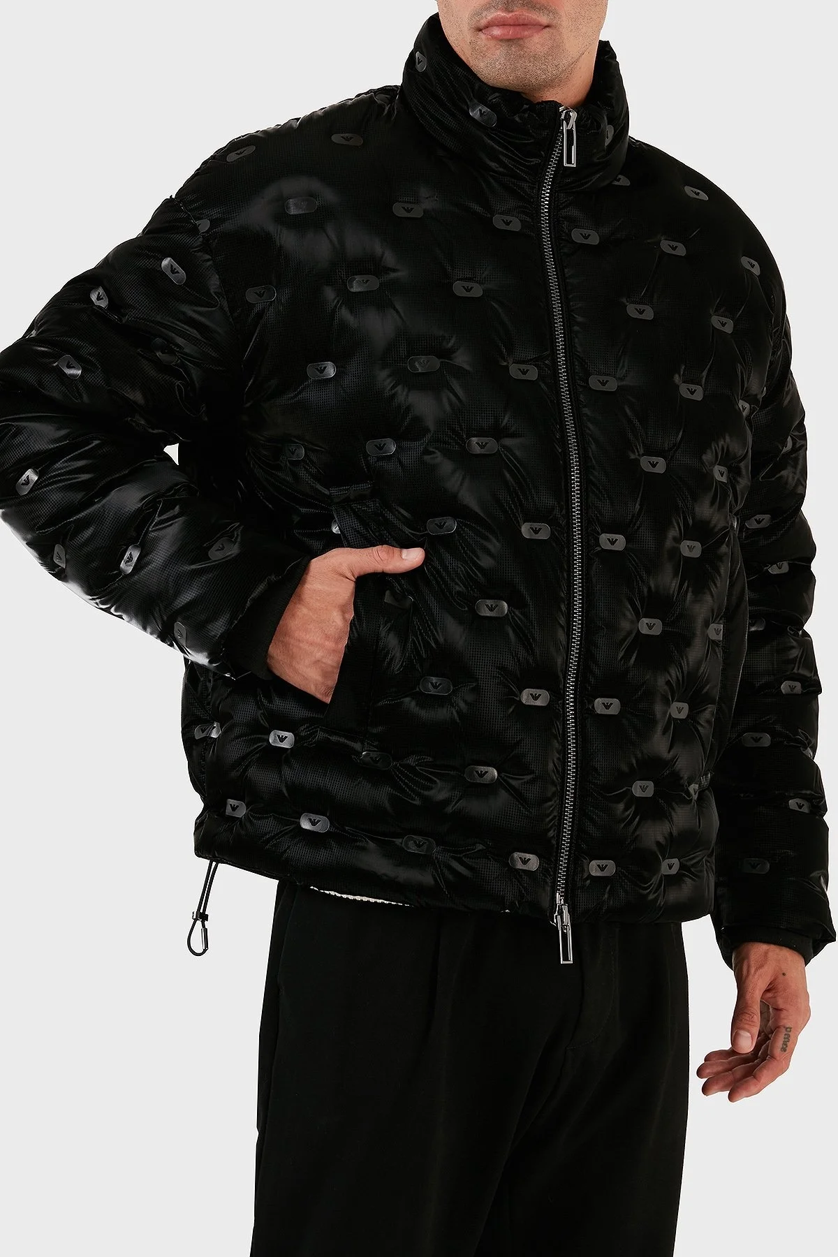 Emporio Armani Suya ve Soğuğa Dayanıklı Kuş Tüyü Dolgulu Regular Fit Erkek Mont 6R1B88 1NDGZ 0999 SİYAH - 4