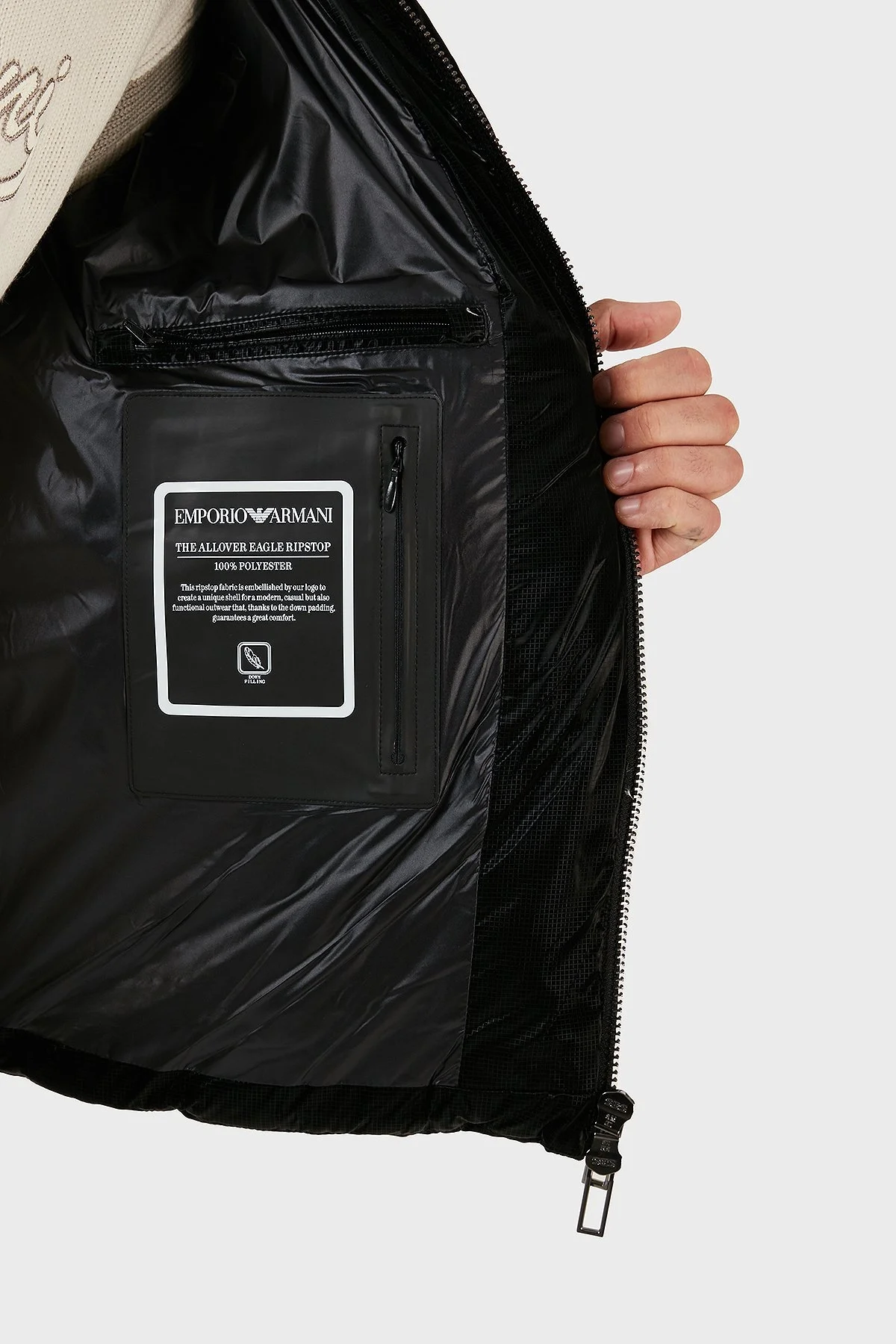 Emporio Armani Suya ve Soğuğa Dayanıklı Kuş Tüyü Dolgulu Regular Fit Erkek Mont 6R1B88 1NDGZ 0999 SİYAH - 5