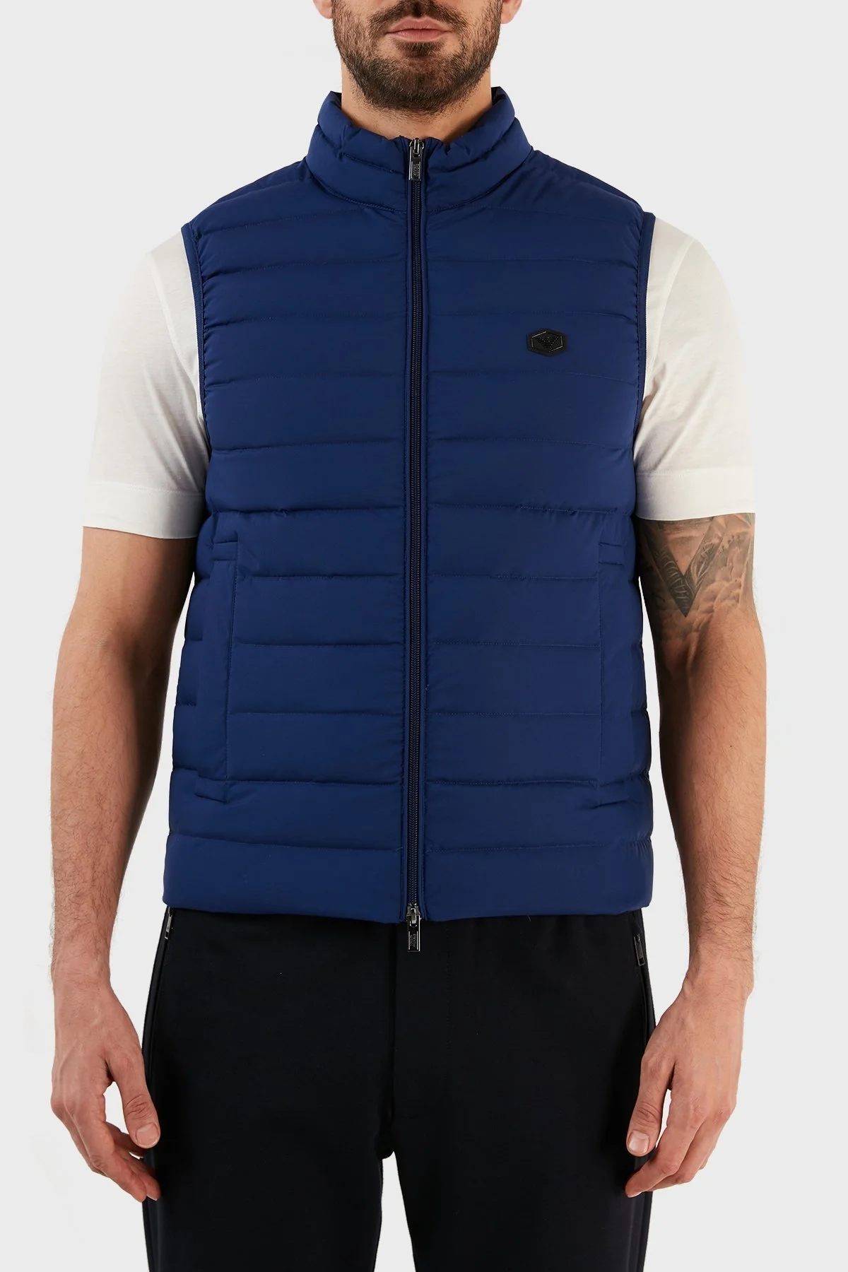 Emporio Armani Suya ve Soğuğa Dayanıklı Kuş Tüyü Dolgulu Slim Fit Erkek Yelek 8N1BQ1 1NLRZ 0862 SAKS - 1