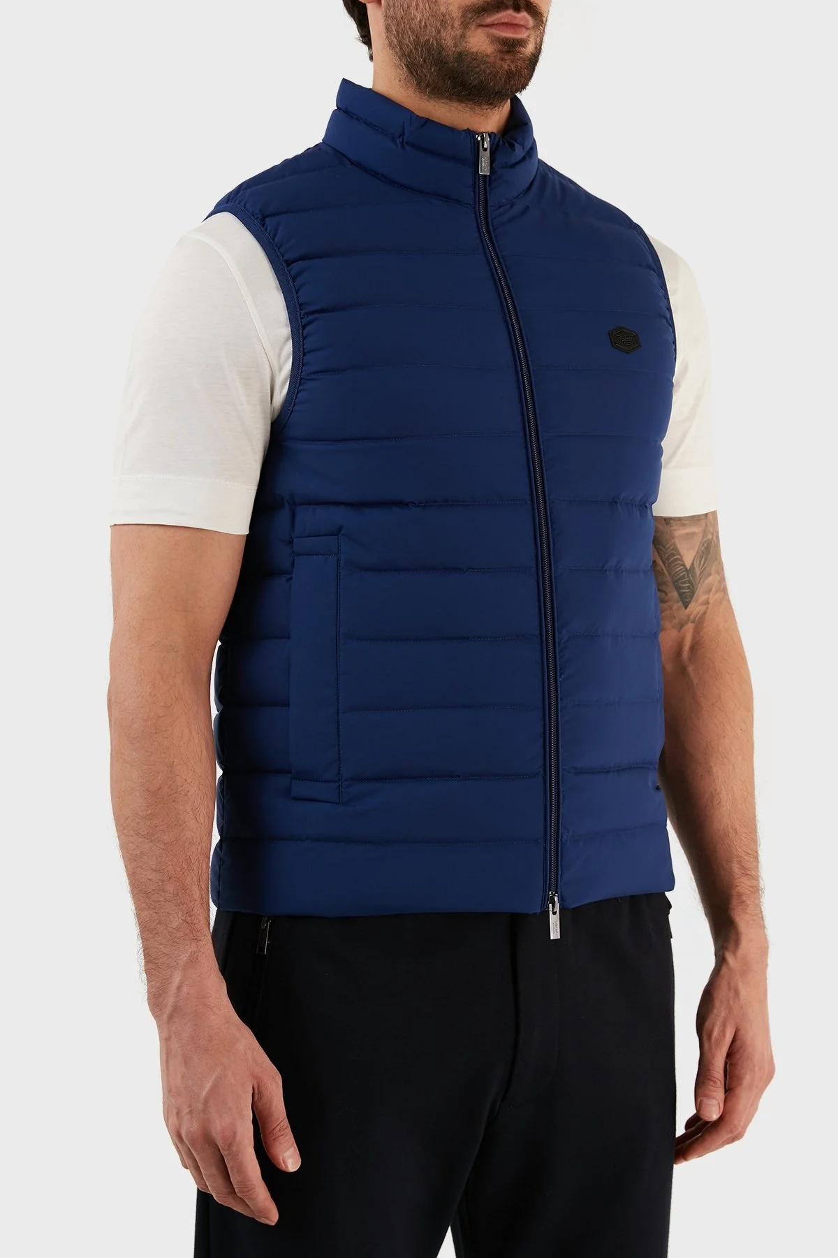 Emporio Armani Suya ve Soğuğa Dayanıklı Kuş Tüyü Dolgulu Slim Fit Erkek Yelek 8N1BQ1 1NLRZ 0862 SAKS - 2