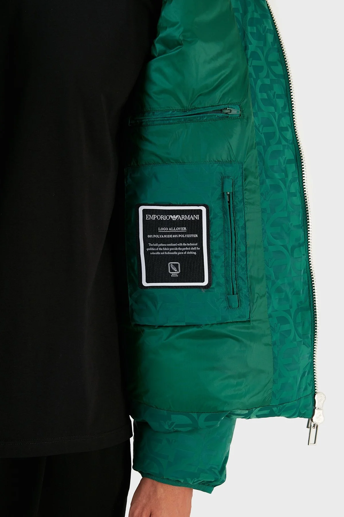 Emporio Armani Suya ve Soğuğa Karşı Dayanıklı Çıkarılabilir Kapüşonlu Slim Fit Erkek Mont 6L1BH2 1NLLZ 0576 YEŞİL - 4