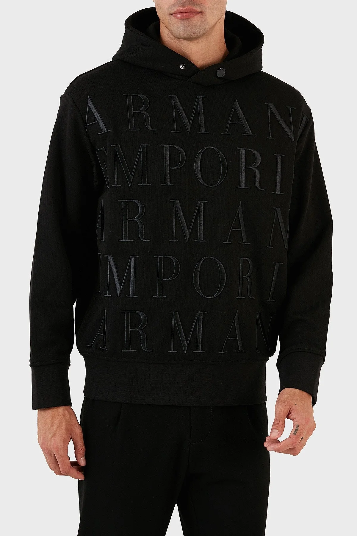 Emporio Armani Tamamı Logo Kabartmalı % 100 Pamuk Kapüşonlu Regular Fit Erkek Sweat 6R1MCR 1JWPZ 0999 SİYAH - 5