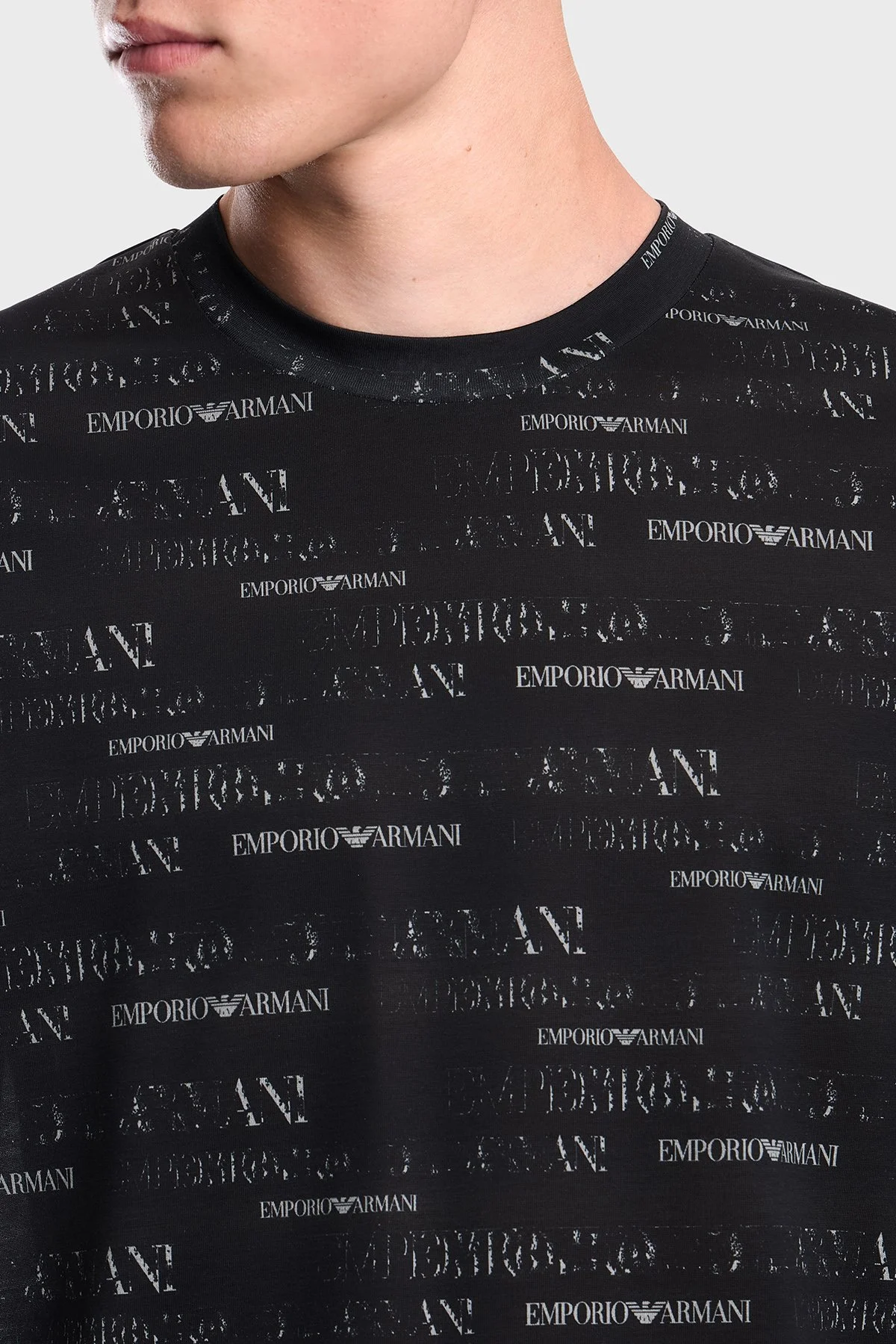 Emporio Armani Tamamı Logolu Bisiklet Yaka Erkek T Shirt EM006812 AF10017 FB563 Lacivert - 4