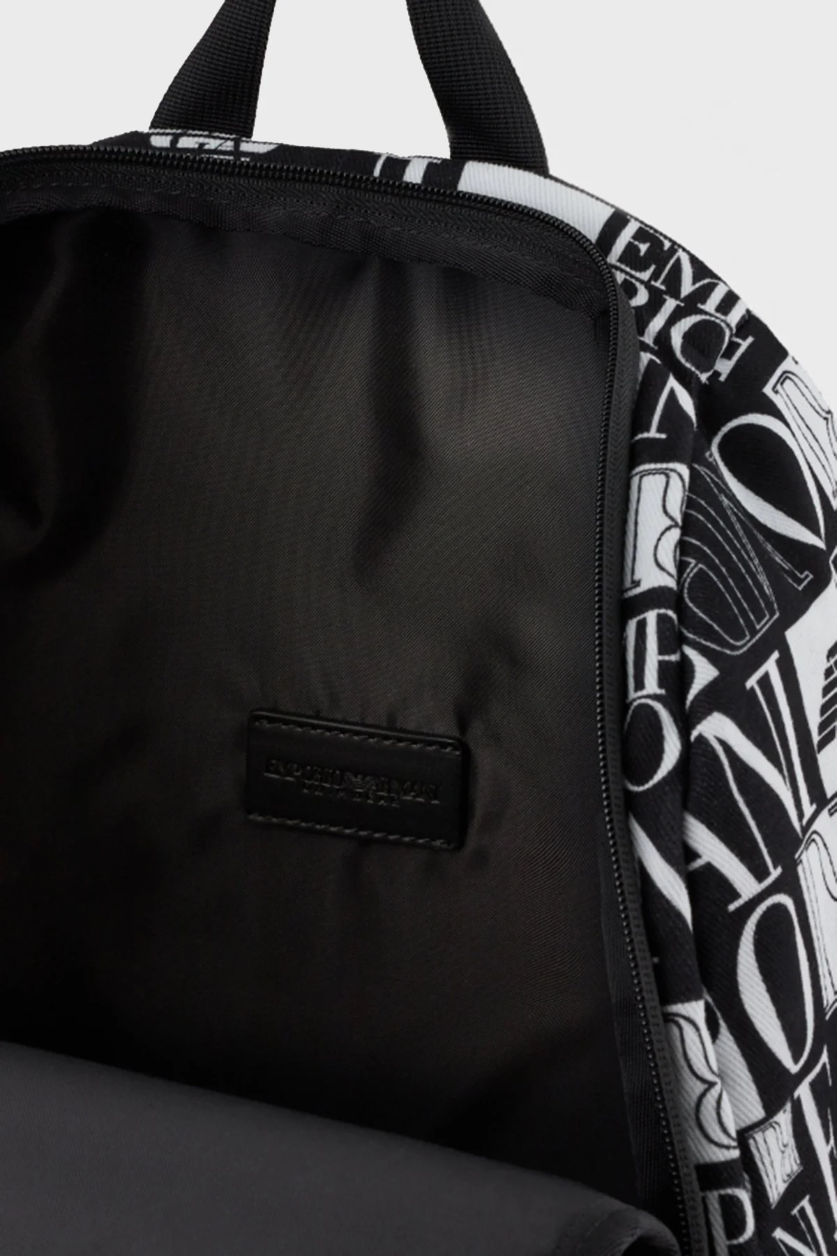 Emporio Armani Tamamı Logolu Fermuarlı Unisex Sırt Çantası 231782 2R913 13821 SİYAH - 4