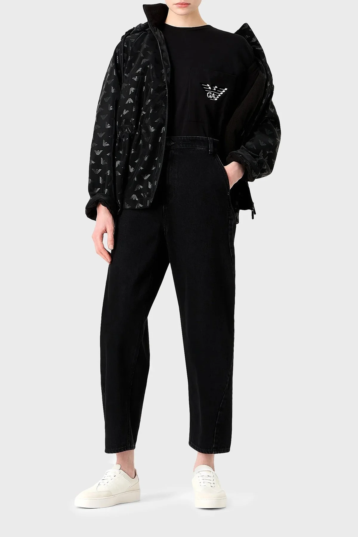 Emporio Armani Tamamı Logolu Polar Astarlı Gabardin Kumaştan Kapüşonlu Bayan Ceket 6R2B82 2NFHZ 0999 SİYAH - 3