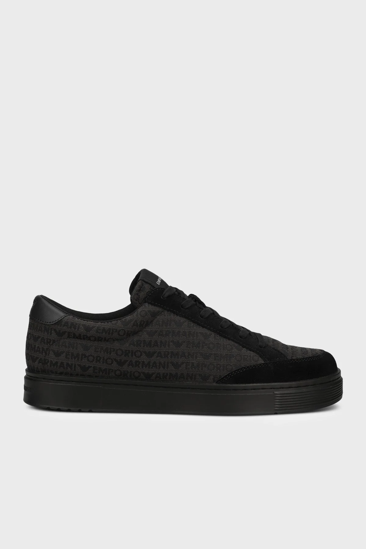 Emporio Armani Tamamı Logolu Sneaker Erkek Ayakkabı EM004782 AF24459 MC406 SİYAH - 1