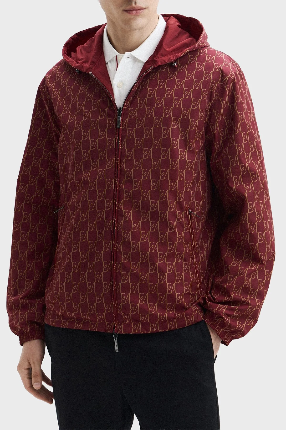 Emporio Armani Tamamı Logolu Suya Dayanıklı Kapüşonlu Erkek Ceket EM006751 AF12021 FB518 Bordo - 1