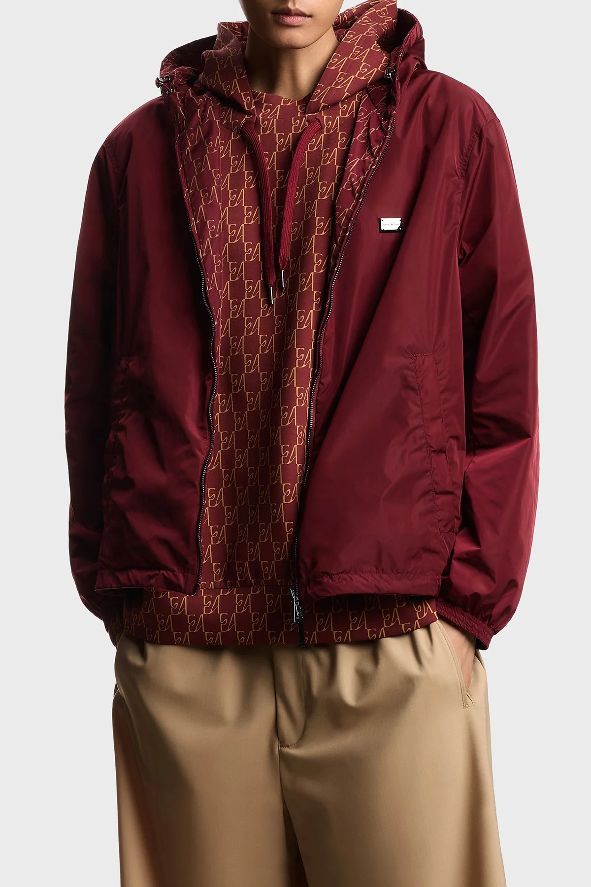 Emporio Armani Tamamı Logolu Suya Dayanıklı Kapüşonlu Erkek Ceket EM006751 AF12021 FB518 Bordo - 5