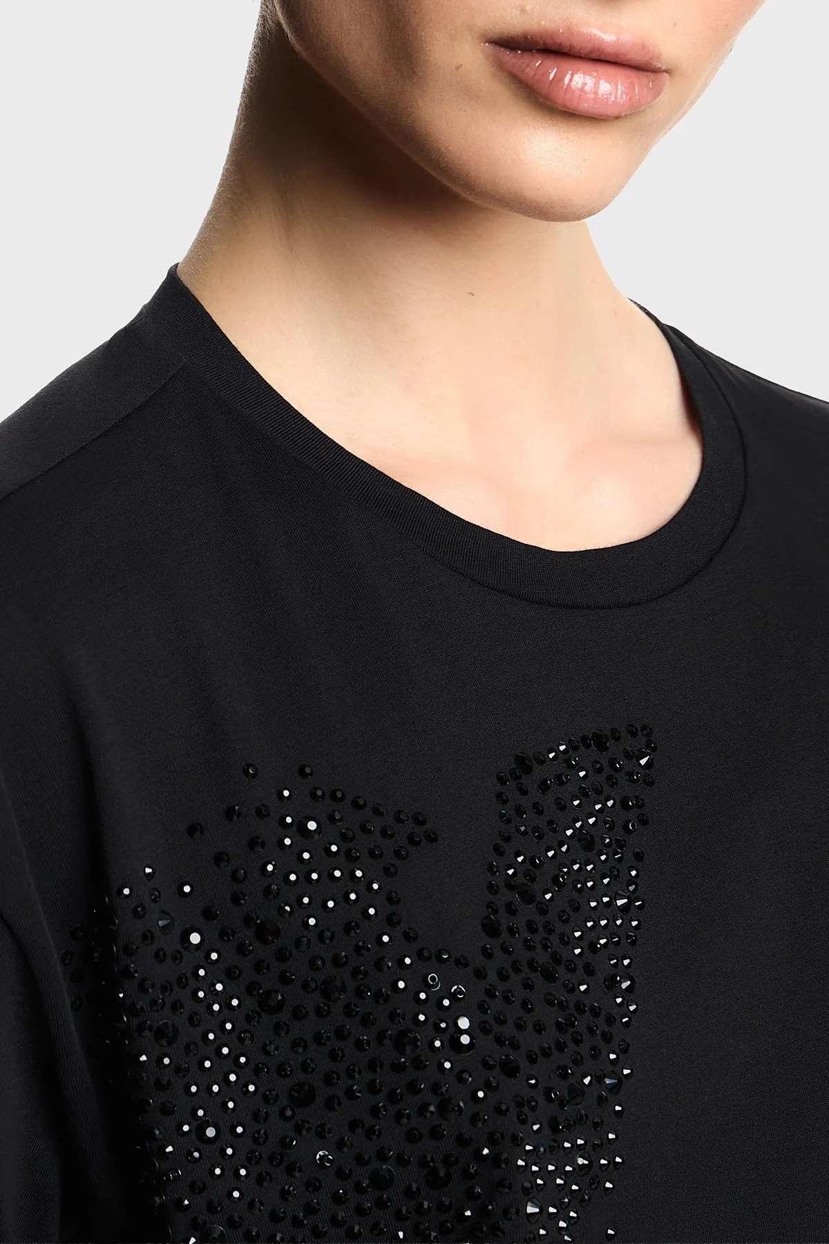 Emporio Armani Taşlı % 100 Pamuk Regular Fit Bisiklet Yaka Bayan T Shirt EW003595 AF12597 UC001 SİYAH - 4