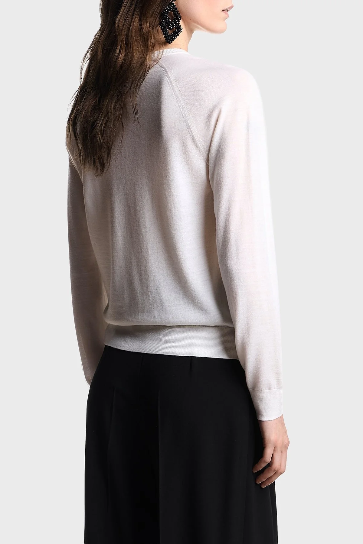 Emporio Armani Taşlı Logolu Yünlü Regular Fit Bisiklet Yaka Bayan Kazak EW001263 AF19176 F0015 BEYAZ - 3